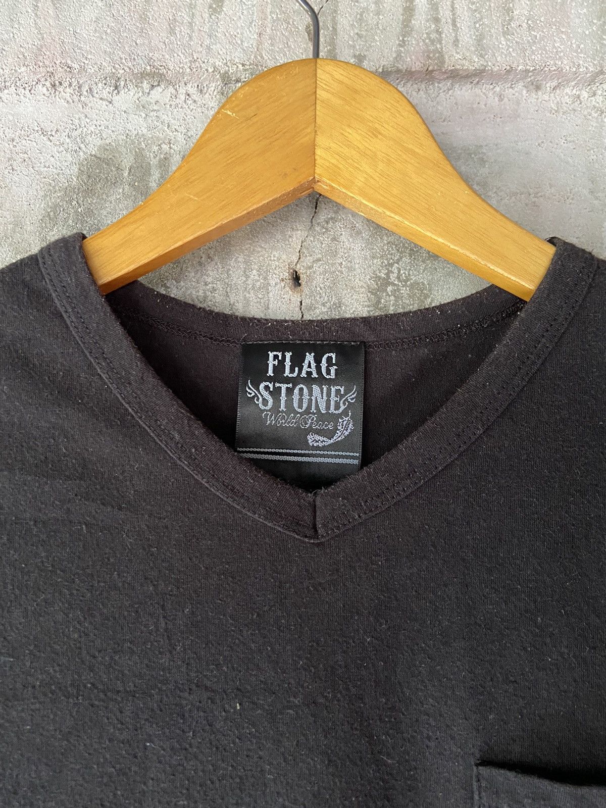 Beauty Beast × Hysteric Glamour × Japanese Brand CONFIDENCE AND RELIANCE FLAG STONE POCKET TEE Size US S / EU 44-46 / 1 - 9 Thumbnail