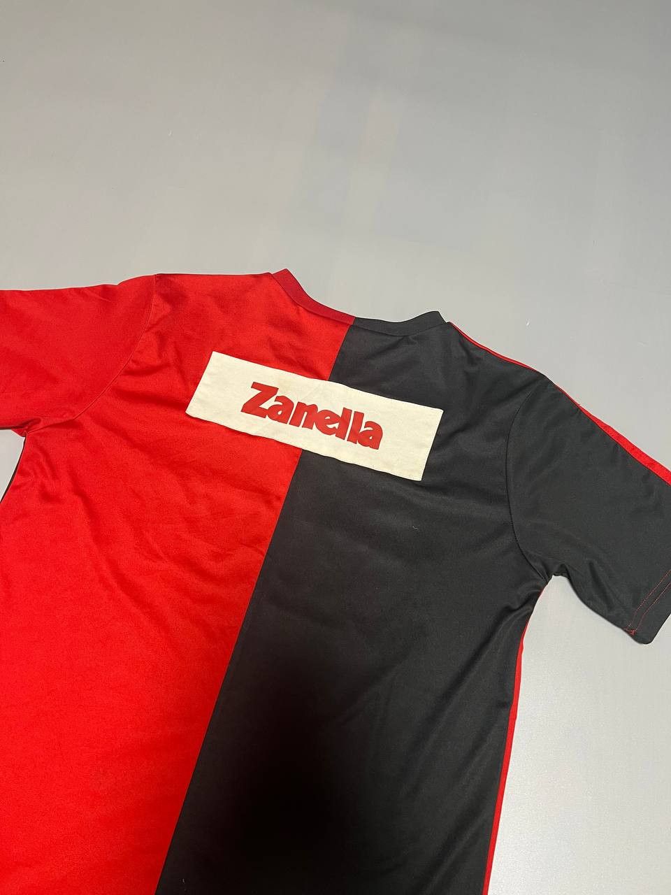 Vintage Vintage Retro Newells Old Boys Soccer Jersey Maradona 1993S Size US S / EU 44-46 / 1 - 7 Thumbnail