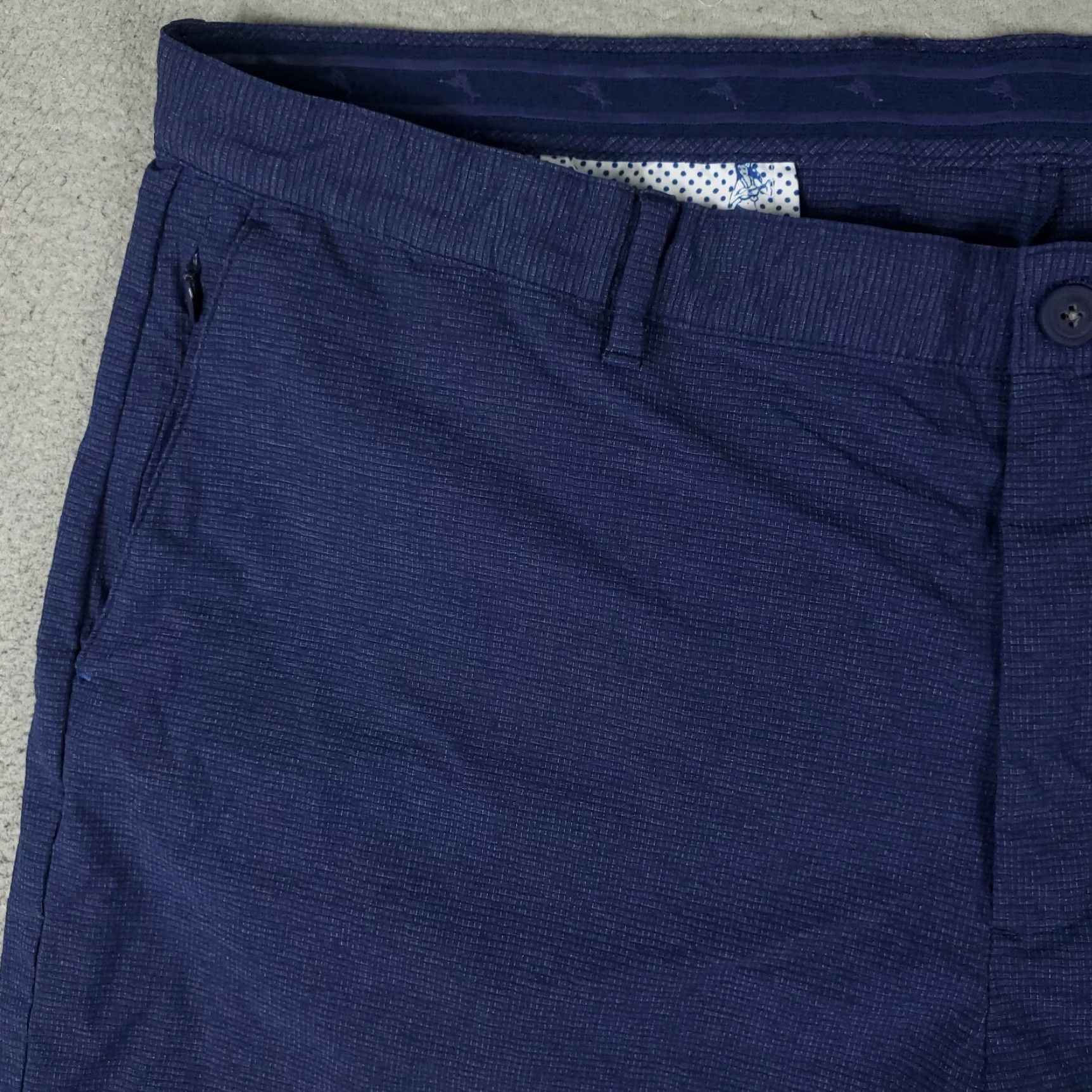 Tommy Bahama Tommy Bahama Shorts Mens Regular Size 44 Blue Nylon Stretch Flat Front Chino Casual Pants USA Prep Sports Mens Size US 44 / EU 60 - 2 Thumbnail