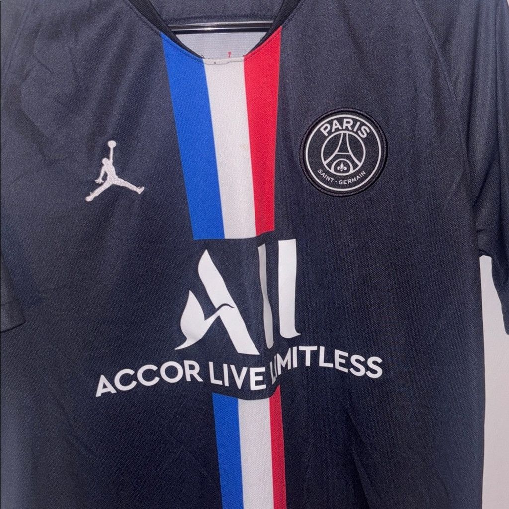 Jordan Brand PSG Paris Saint-Germain Jordan Soccer Jersey Sz Large Size US L / EU 52-54 / 3 - 2 Thumbnail