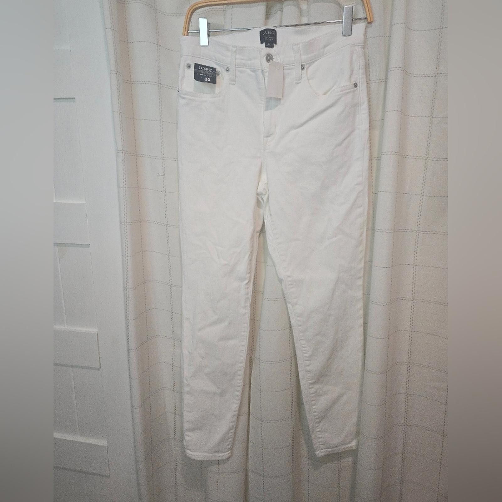 J.Crew J Crew 9" Mid-rise Skinny Jean in Signature Stretch Size 30" / US 8 / IT 44 - 1 Thumbnail