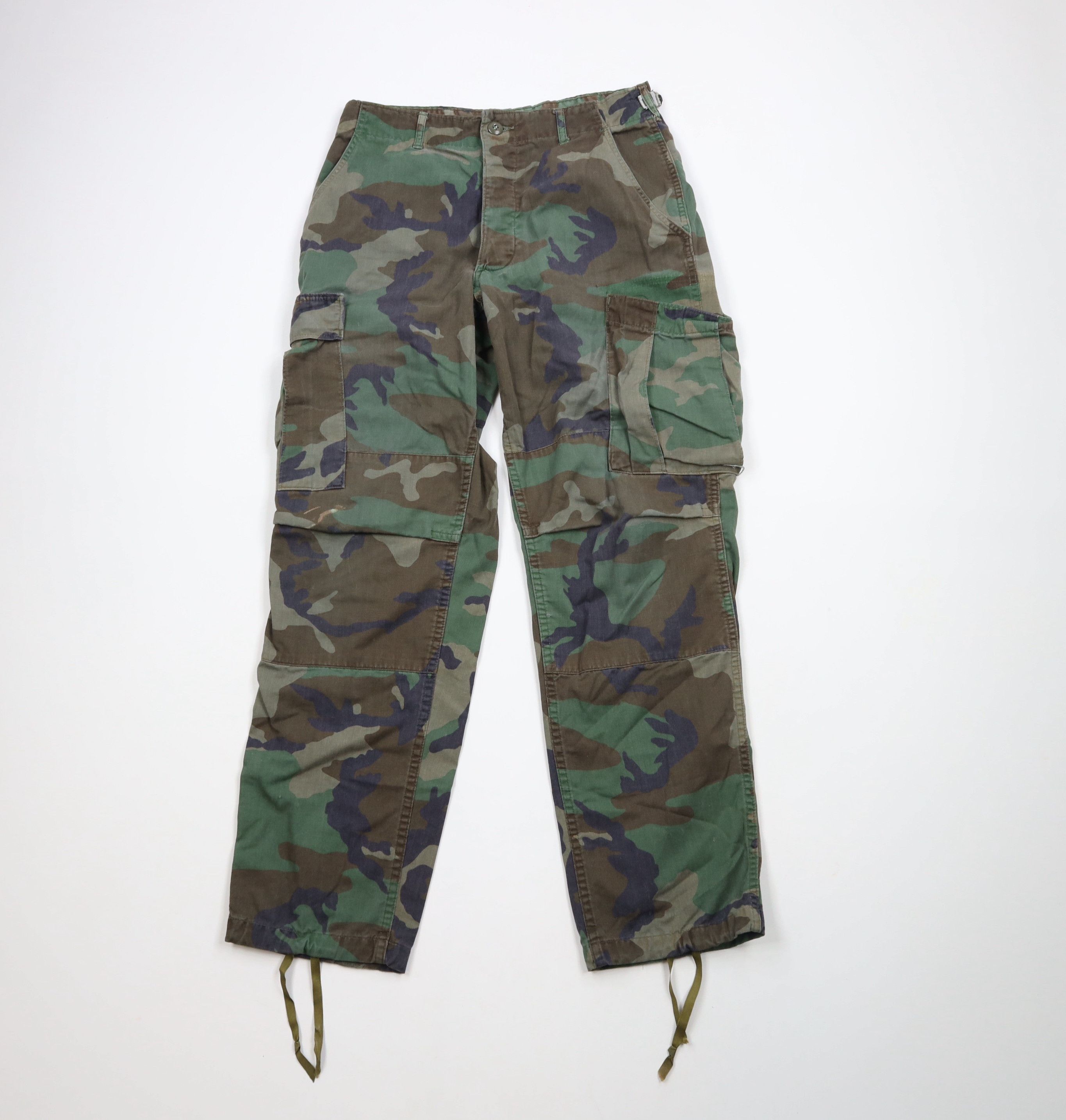 Vintage Vintage 90s Streetwear Button Fly Camouflage Cargo Pants Size US 30 / EU 46 - 1 Thumbnail