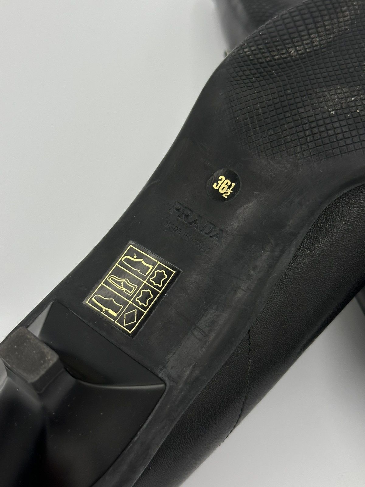Prada Prada leather pumps heels Size US 6.5 / IT 36.5 - 14 Thumbnail