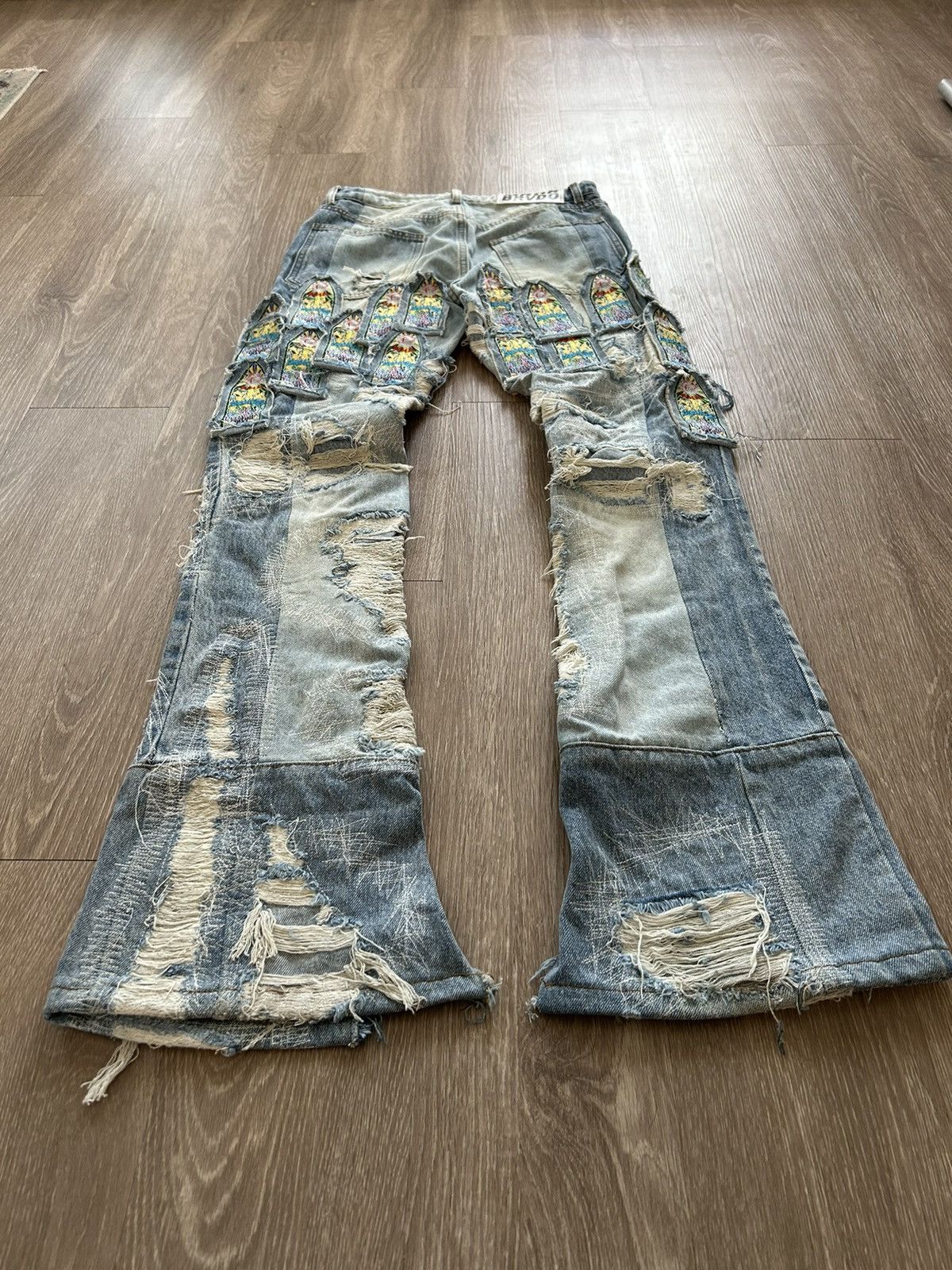 Who Decides War WDW Stain Glass Patch Flare “Coliseum Fusion” Denim Jeans Size US 29 - 7 Thumbnail
