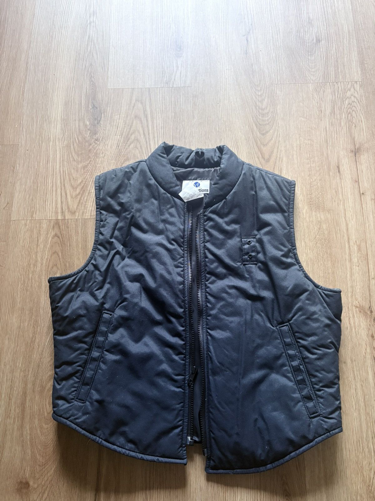 Vintage Vintage puffer vest Size L / US 10 / IT 46 - 1 Thumbnail