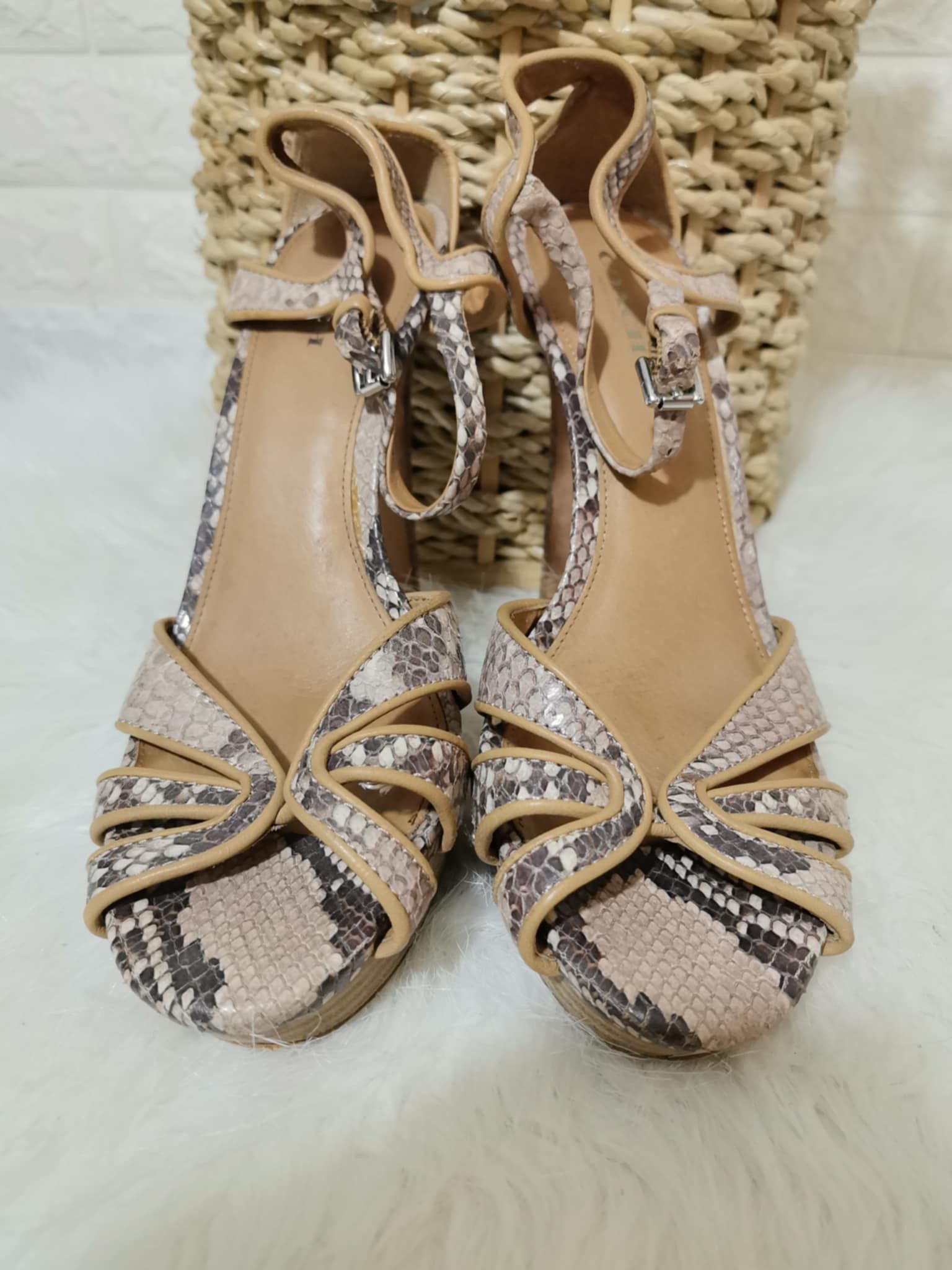 Coach ORIGINAL COACH SNAKESKIN PUMPS Size US 8 / IT 38 - 1 Thumbnail