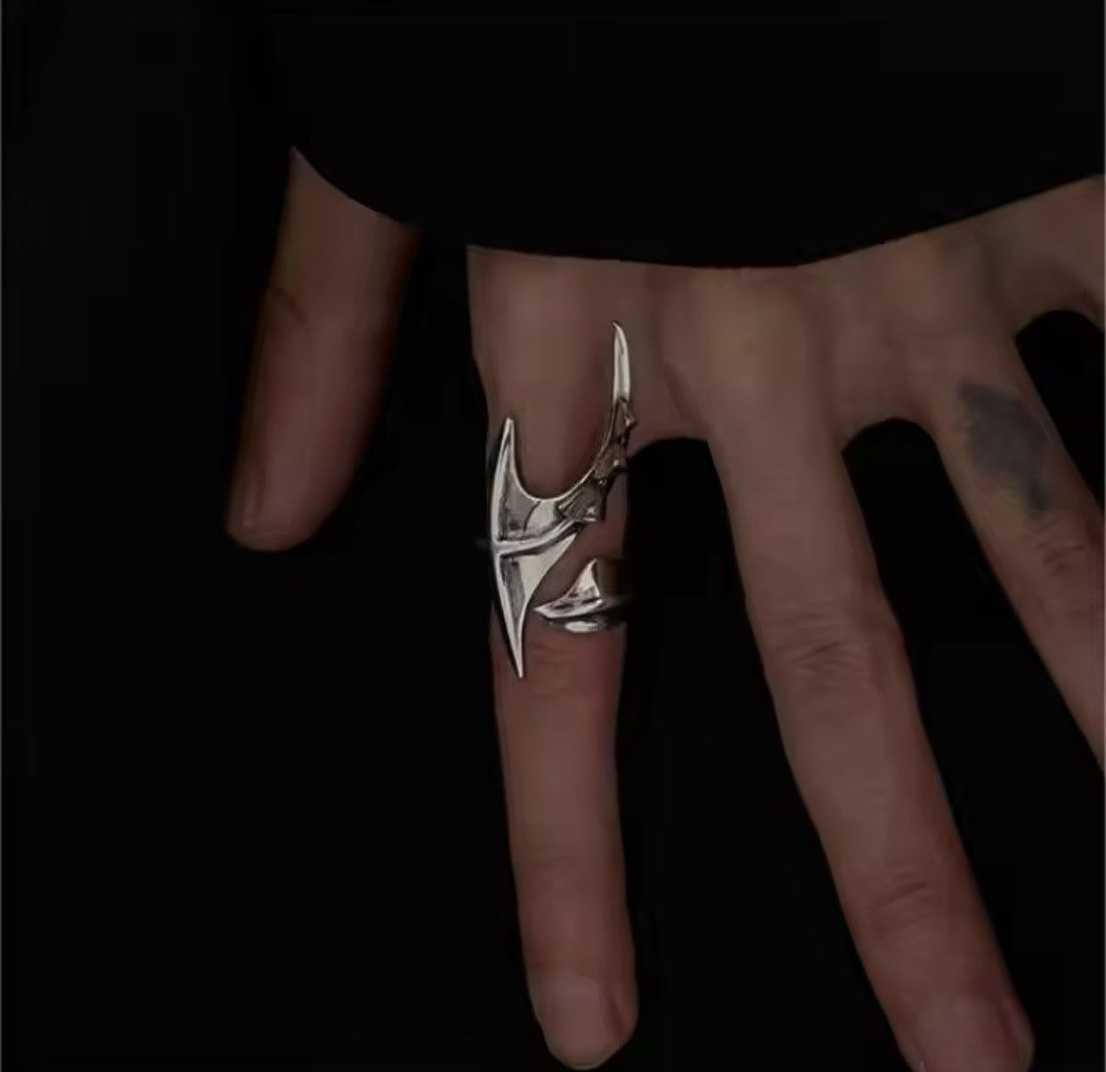 Jewelry Cyberpunk Alien Irregular Ring Size ONE SIZE - 2 Thumbnail