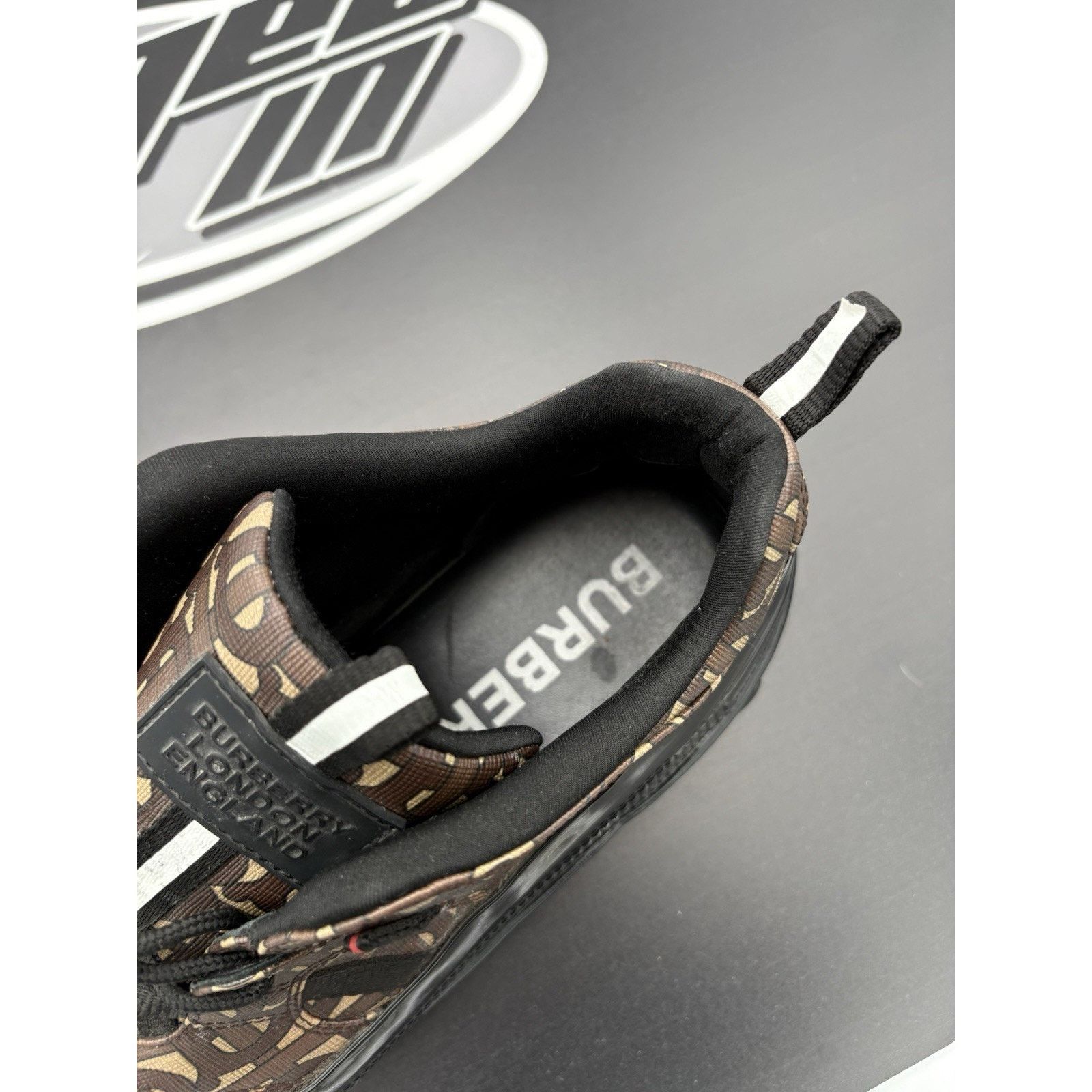 Burberry Burberry Arthur Low-Top ' Monogram Print ' | GOOD CONDITION! Size US 13 / EU 46 - 13 Thumbnail