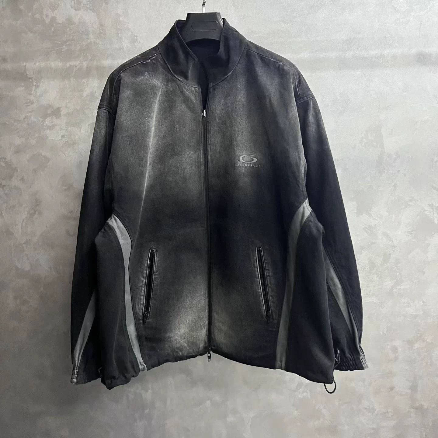 Balenciaga Balenciaga 25 Black Stripe Colorblock Logo Embroidered XS Size US XS / EU 42 / 0 - 1 Thumbnail