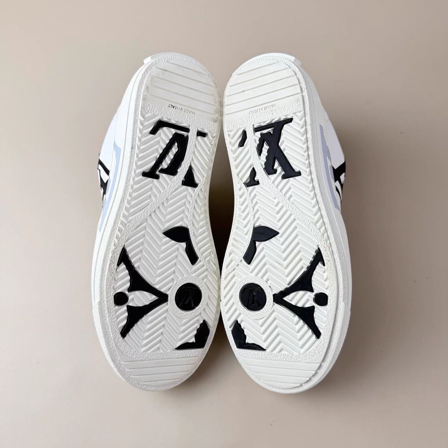 Louis Vuitton LV Charlie Monogram Sneakers 35 Mint Size US 4 / IT 34 - 7 Thumbnail
