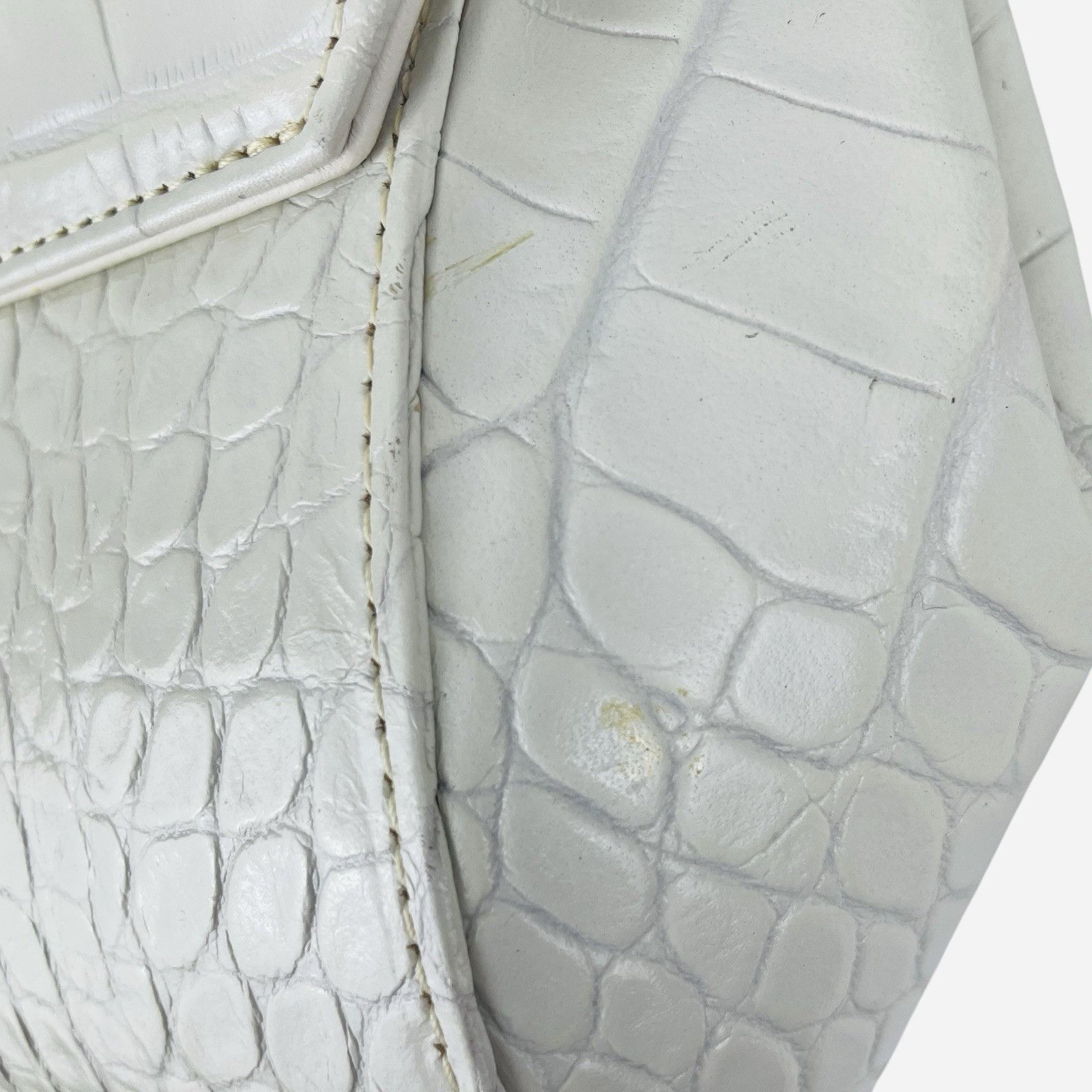 Vintage RARE Vintage Valerie Ann Gold Cameo White Alligator Purse Size ONE SIZE - 13 Thumbnail
