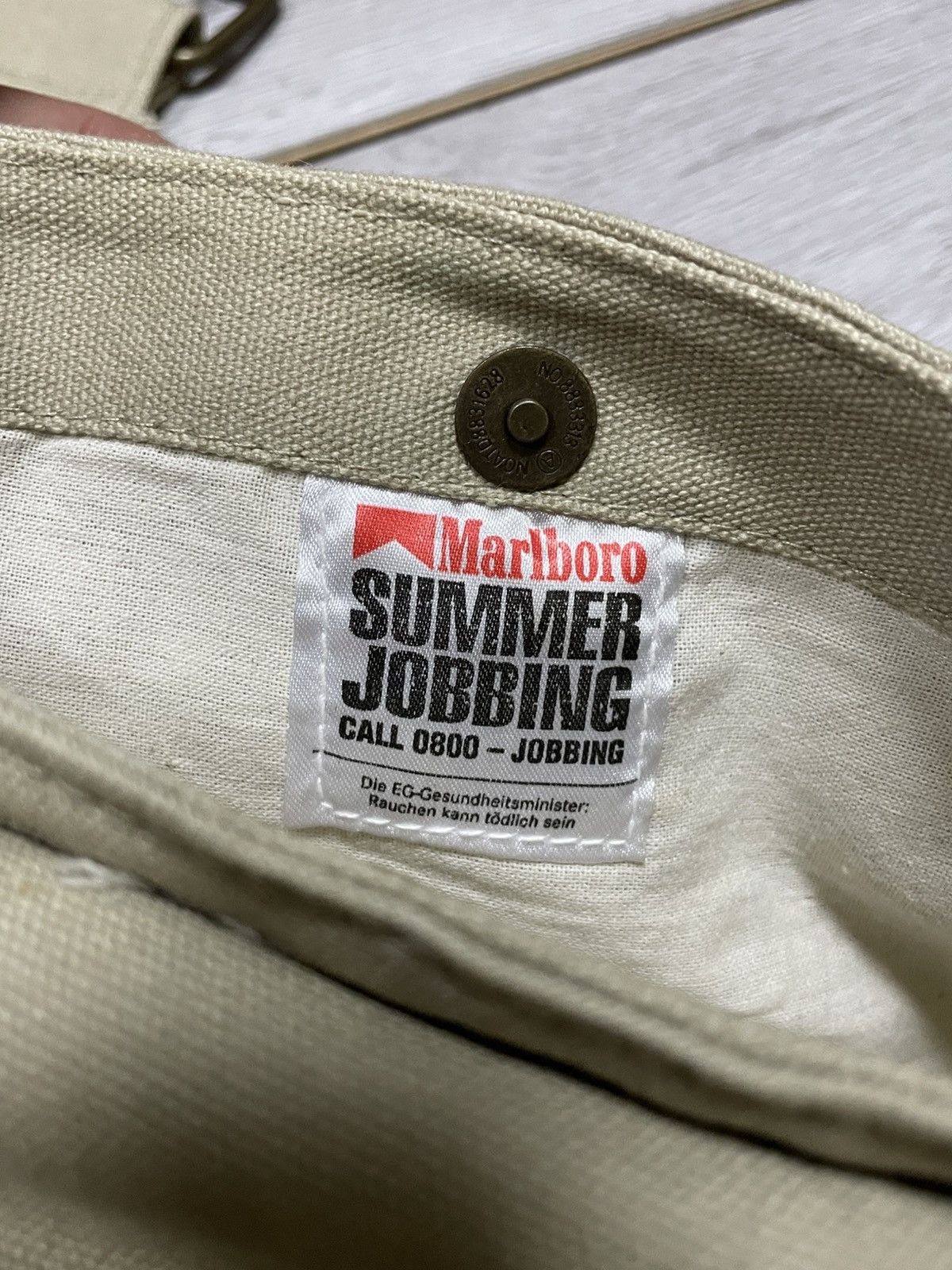 Marlboro Marlboro if you doesnt fit it big logo vintage cross bag Size ONE SIZE - 6 Thumbnail