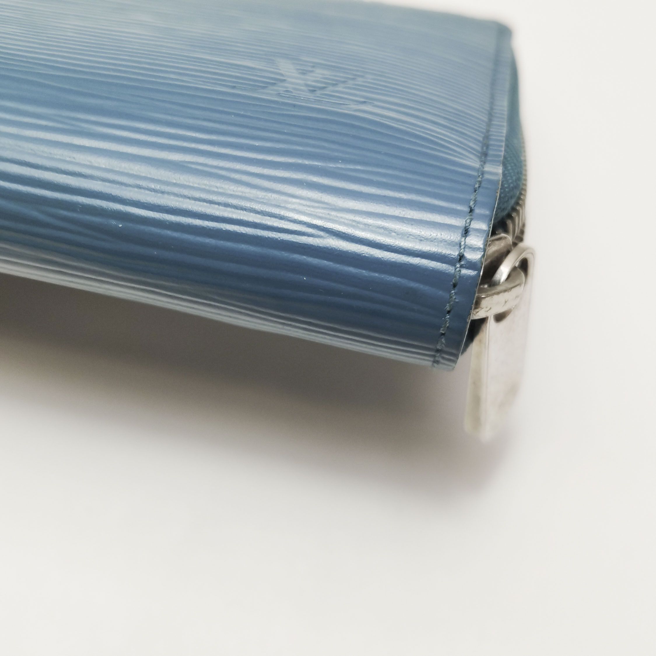 Louis Vuitton Louis Vuitton (LV) Zippy cowhide ripple zip around wallet - Size ONE SIZE - 8 Thumbnail