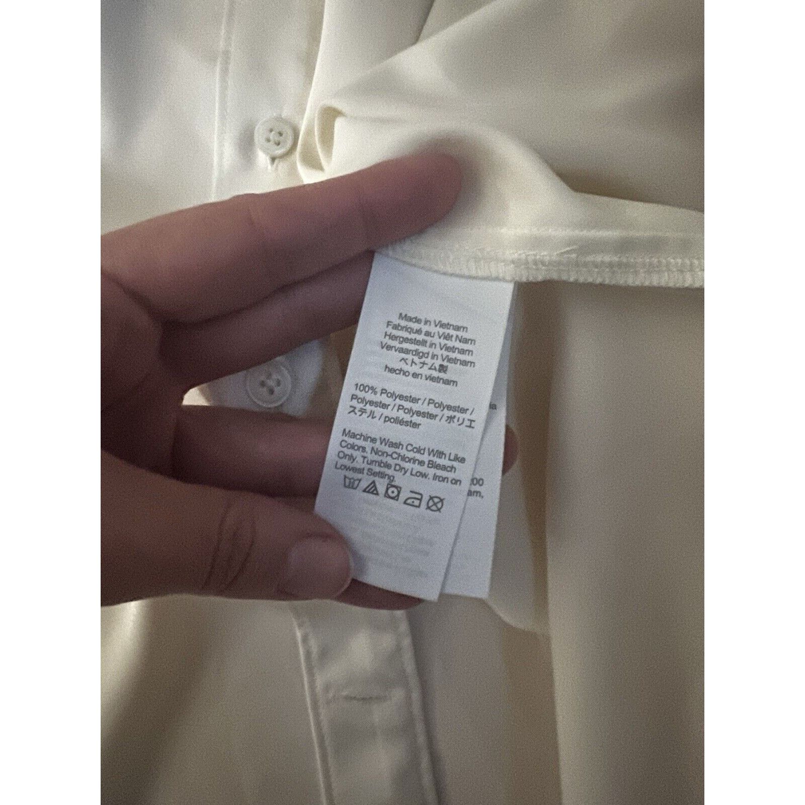 J.Crew J Crew White Cream Satin Silky Slim Button Down Blouse Small Size S / US 4 / IT 40 - 3 Thumbnail