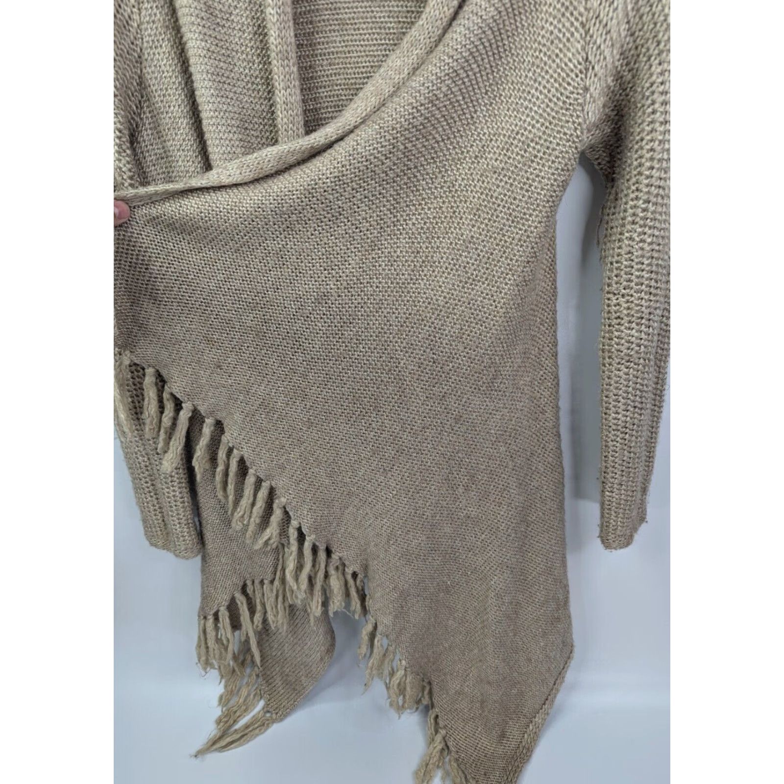 Vintage VINTAGE? (No) Democracy Cardigan Long Sleeve Open Front Fringe Knit Beige Size M Womens Sweater Fringe Hem Cozy Knit Fall Winter Size M / US 6-8 / IT 42-44 - 2 Thumbnail