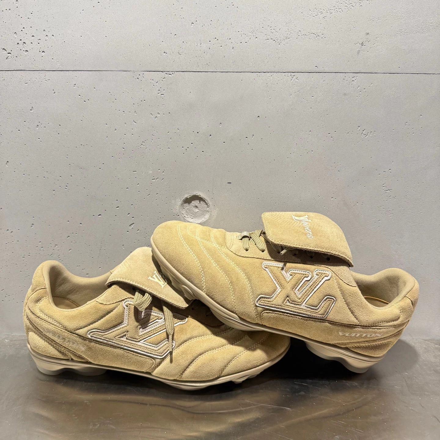 Louis Vuitton LV Footprint Soccer Cleats Brown Khaki 7(41) 99 New Size US 8 / EU 41 - 3 Thumbnail