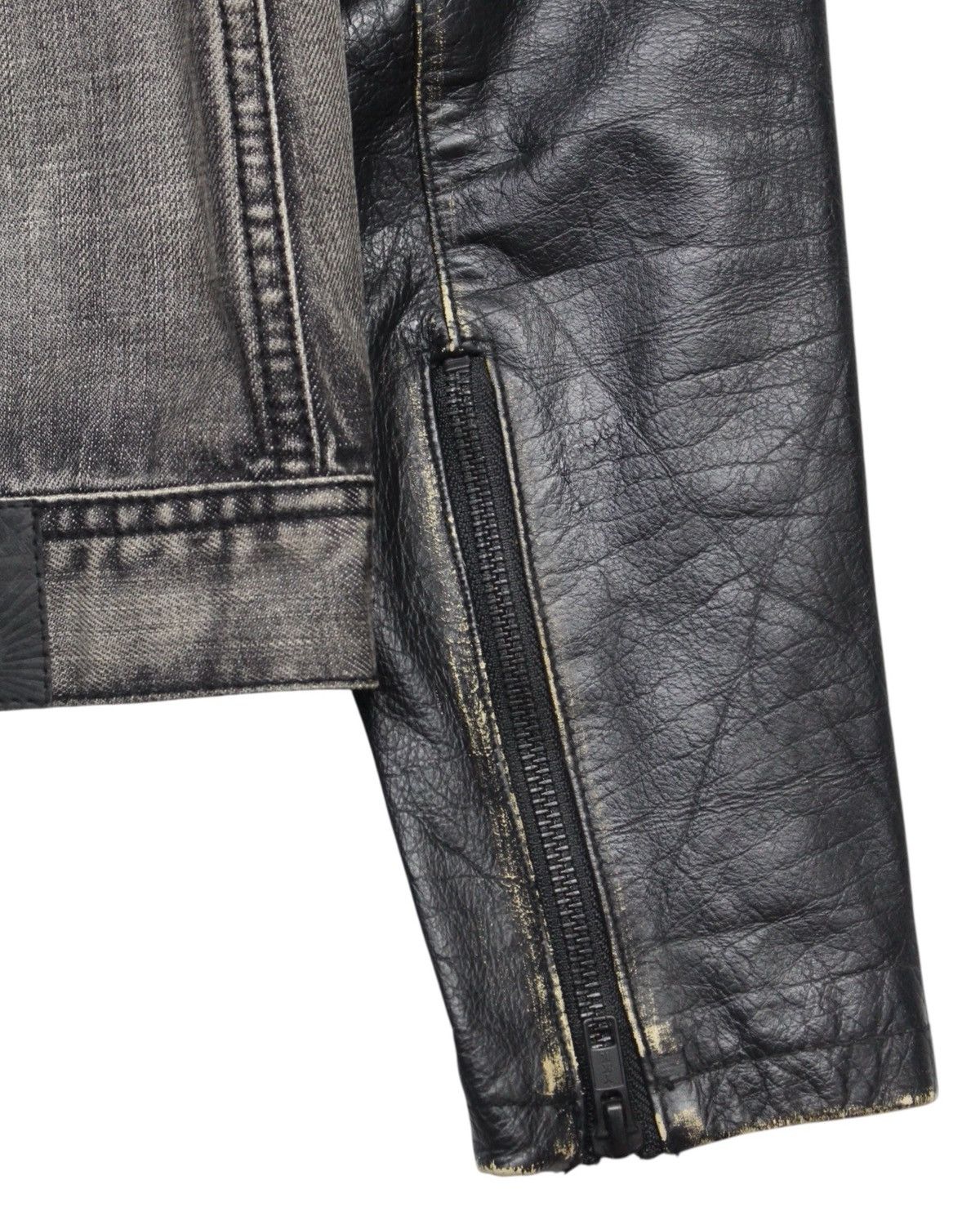 Hysteric Glamour AW2021 VOLCOM JAPAN “LEATHER REBEL” DETACHABLE JACKET Size US S / EU 44-46 / 1 - 12 Thumbnail