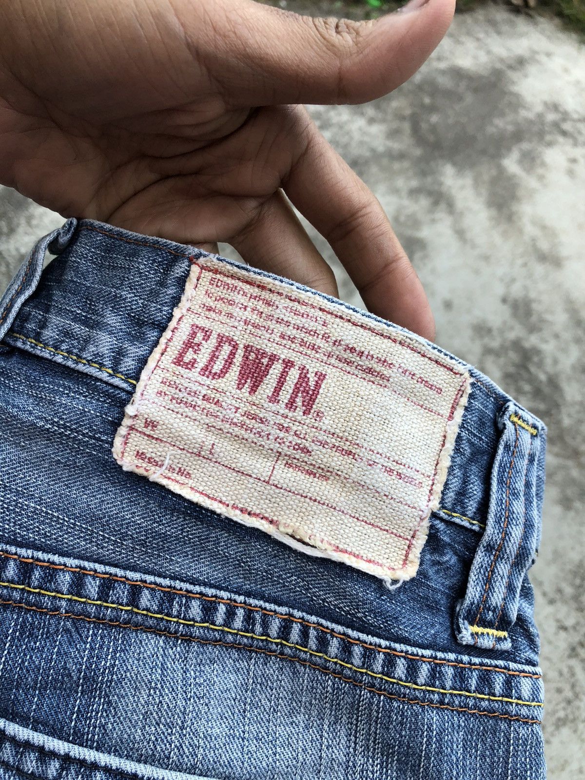 Edwin FLARED VINTAGE EDWIN DISTRESSED DENIM Size US 31 - 3 Thumbnail