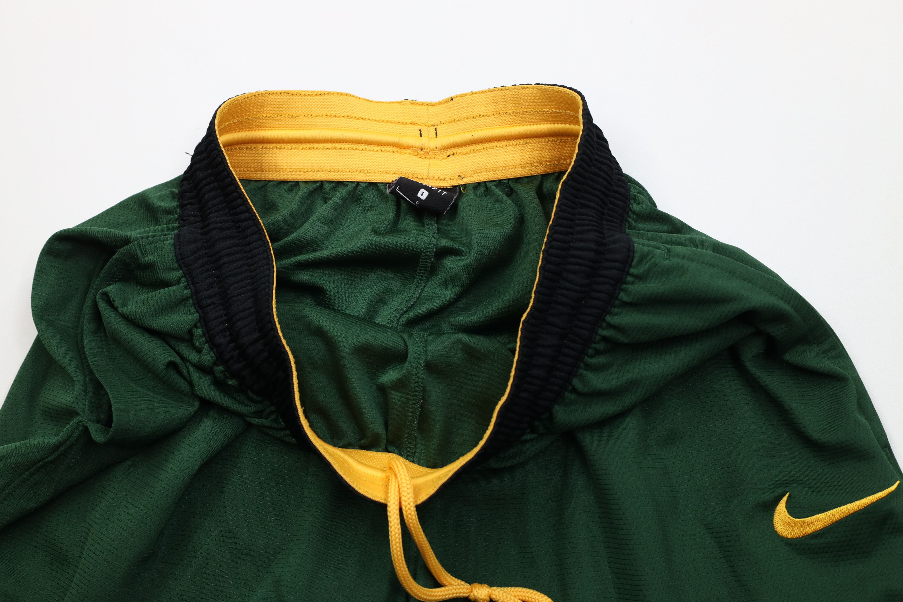 Nike Vintage Y2K Nike Block Gym Basketball Shorts Green Polyester Size US 34 / EU 50 - 7 Thumbnail