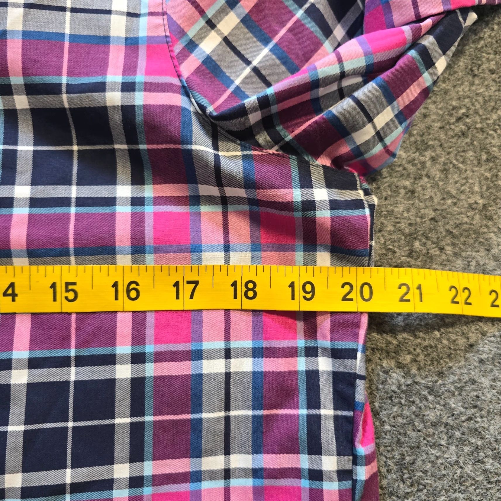 Vintage Foxcroft Top Pink Plaid Button Long Sleeve Wrinkle Free 8 Womens Blouse Casual Career Home Office Shirt Size M / US 6-8 / IT 42-44 - 5 Thumbnail
