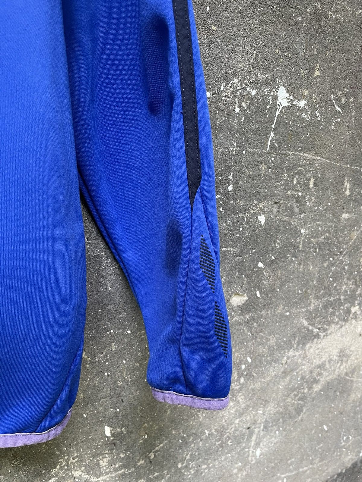 Umbro Vintage Umbro Everton 00’s Sweatshirt Jersey Football RARE Size US L / EU 52-54 / 3 - 6 Thumbnail