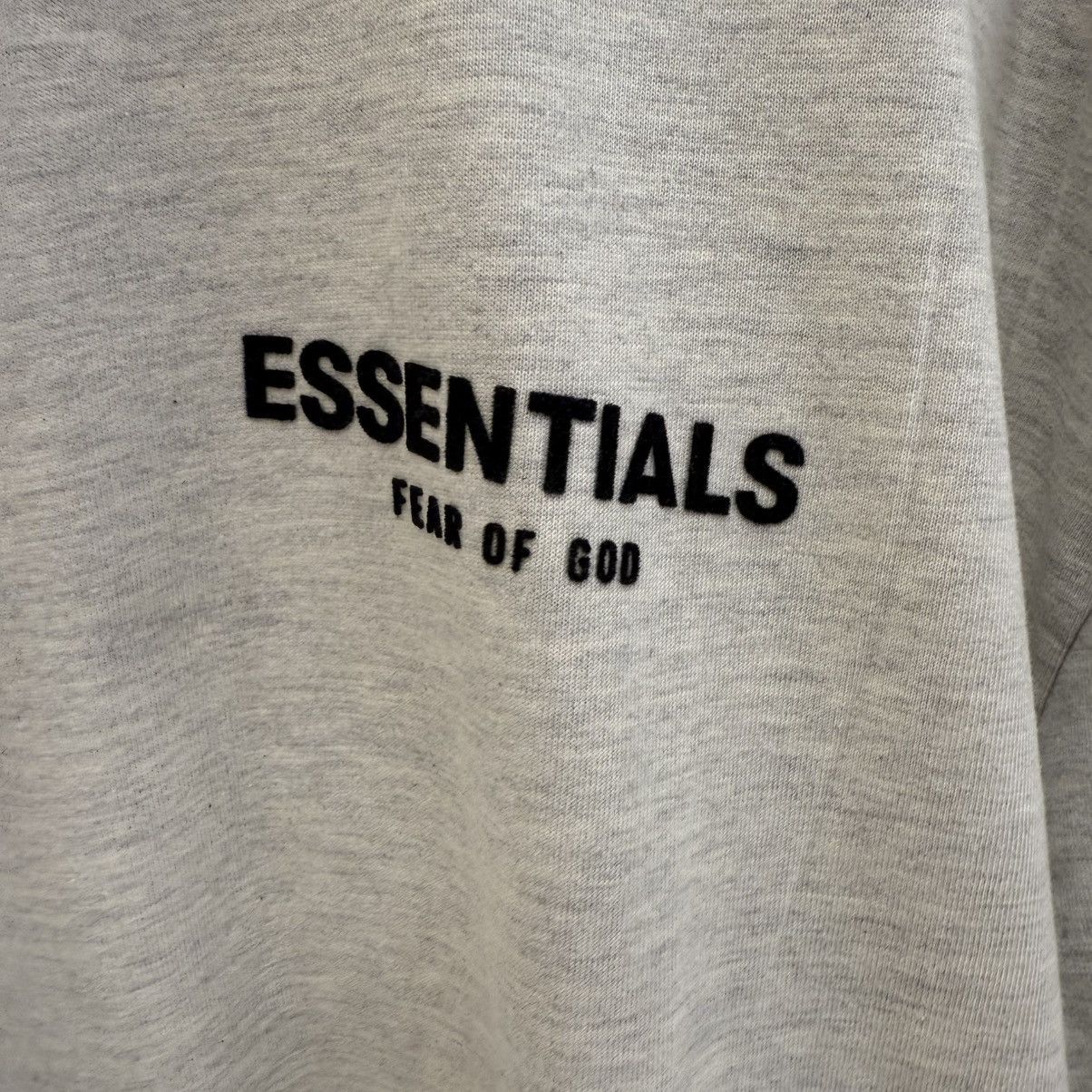 Fear of God Fear of God Essentials T-Shirt SS22 Light Oatmeal Size US XL / EU 56 / 4 - 2 Thumbnail