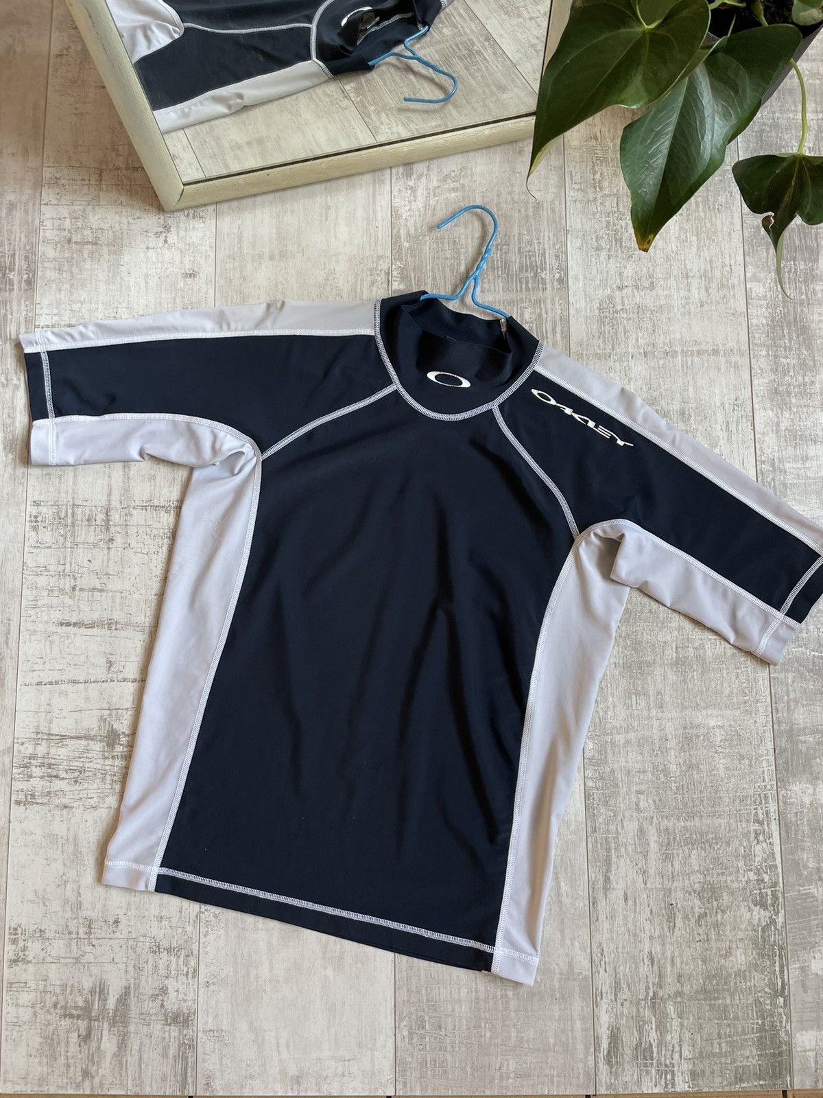Oakley Vintage Oakley 90’s Thermal Shirt Y2K Surf Style RARE Size US XL / EU 56 / 4 - 1 Thumbnail