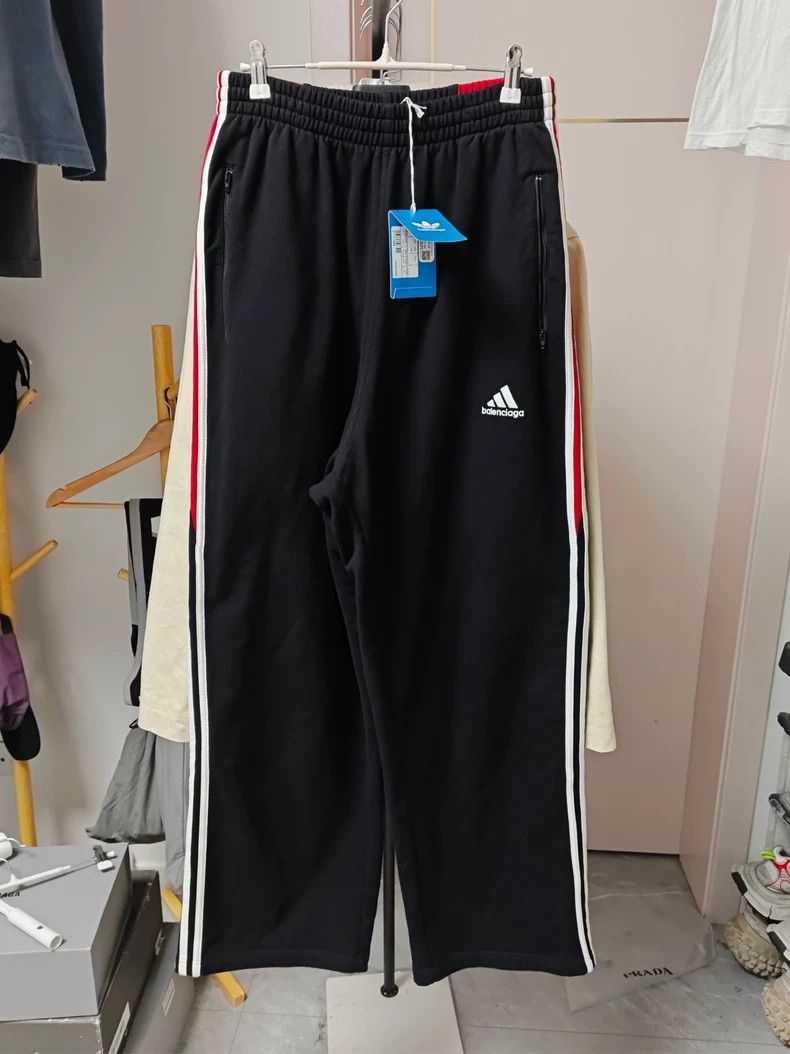 Balenciaga Balenciaga Adidas 23SS Black and Red Baggy