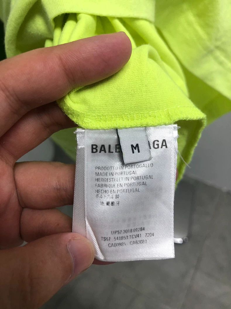 Balenciaga Balenciaga Solid Color Short Sleeve T-Shirt, Green, Size M Size US M / EU 48-50 / 2 - 4 Thumbnail