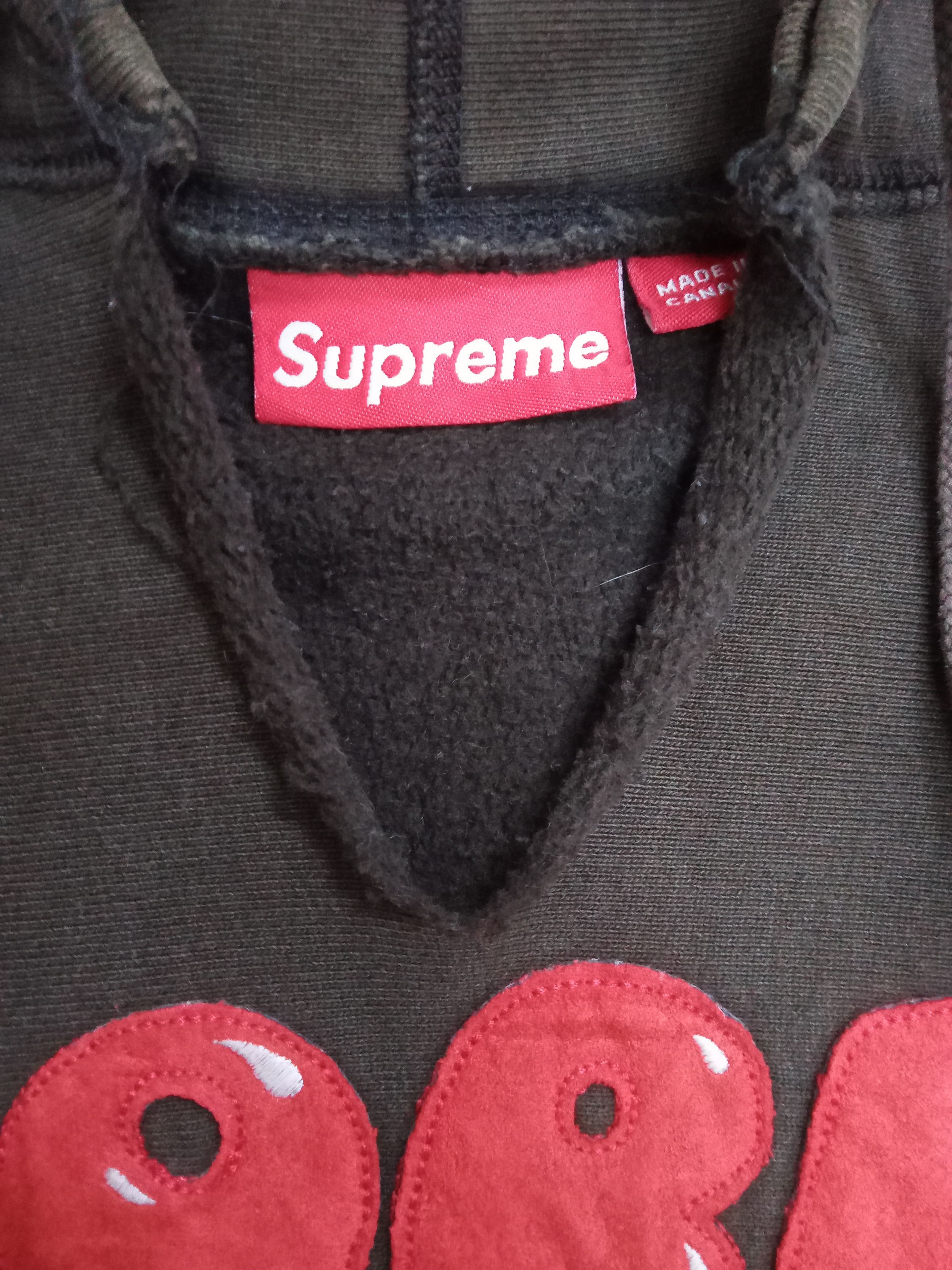 Supreme Supreme World Famous Vintage Distressed Hoodie Size US L / EU 52-54 / 3 - 9 Thumbnail