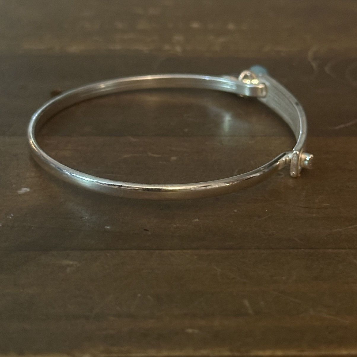 Other Silver tone beach girl charm bangle bracelet Size ONE SIZE - 4 Thumbnail