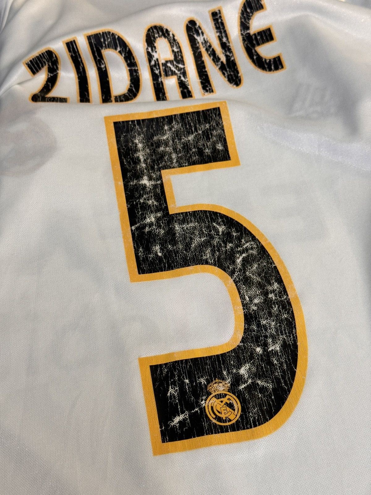 UEFA Real Madrid Zidane 2004/2005 Size US XL / EU 56 / 4 - 12 Thumbnail