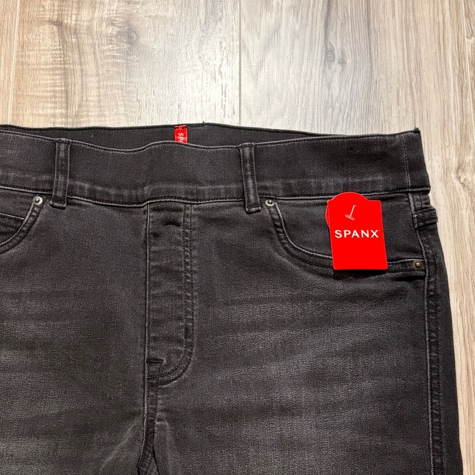 Spanx NWT Spanx Women's Straight Leg Pull On Jeans - Large Size 38" / US 16 / IT 52 - 4 Thumbnail