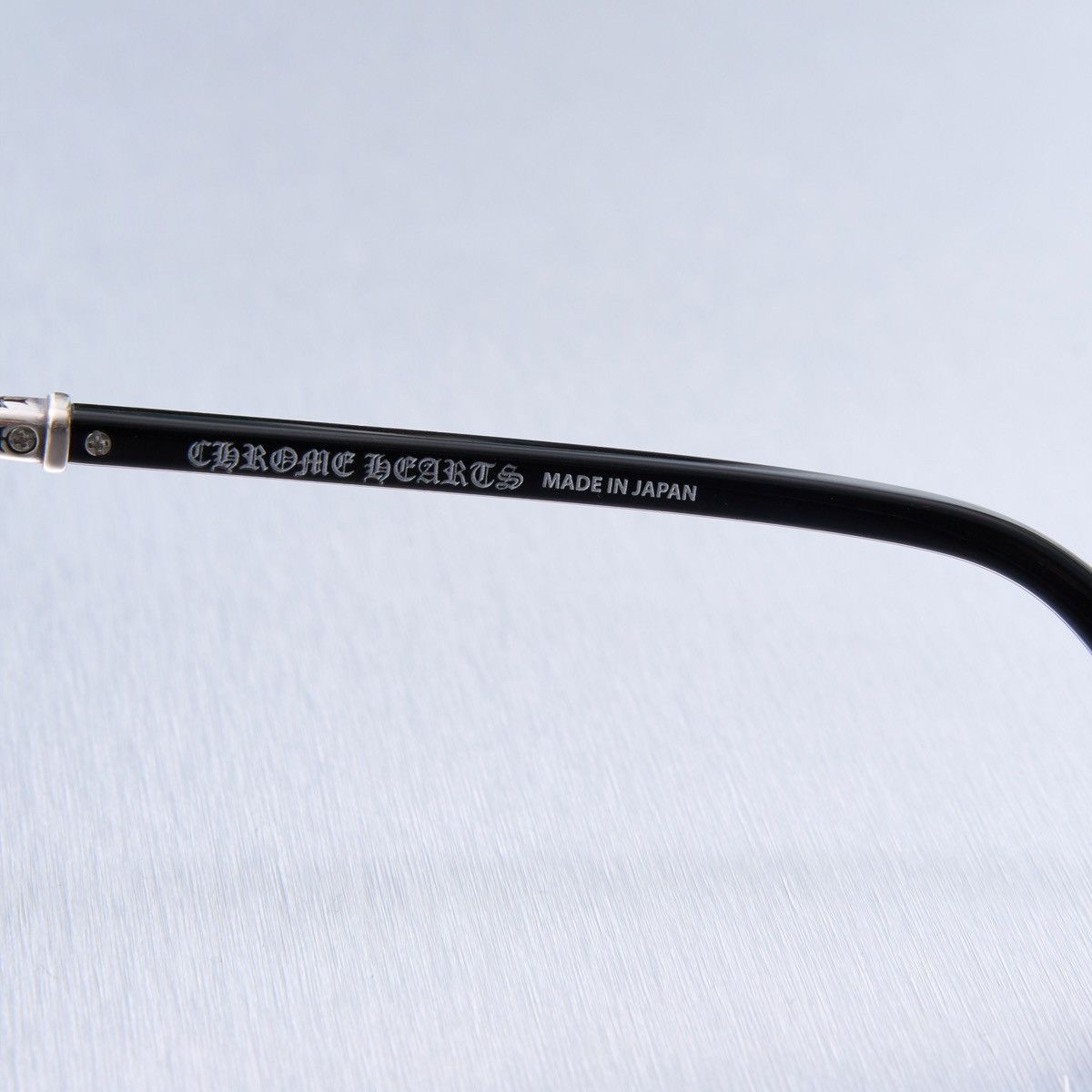 Chrome Hearts CHROME HEARTS VERTICAL SMILE II BLACK/ GOLD PLATED GLASSES Size ONE SIZE - 5 Thumbnail