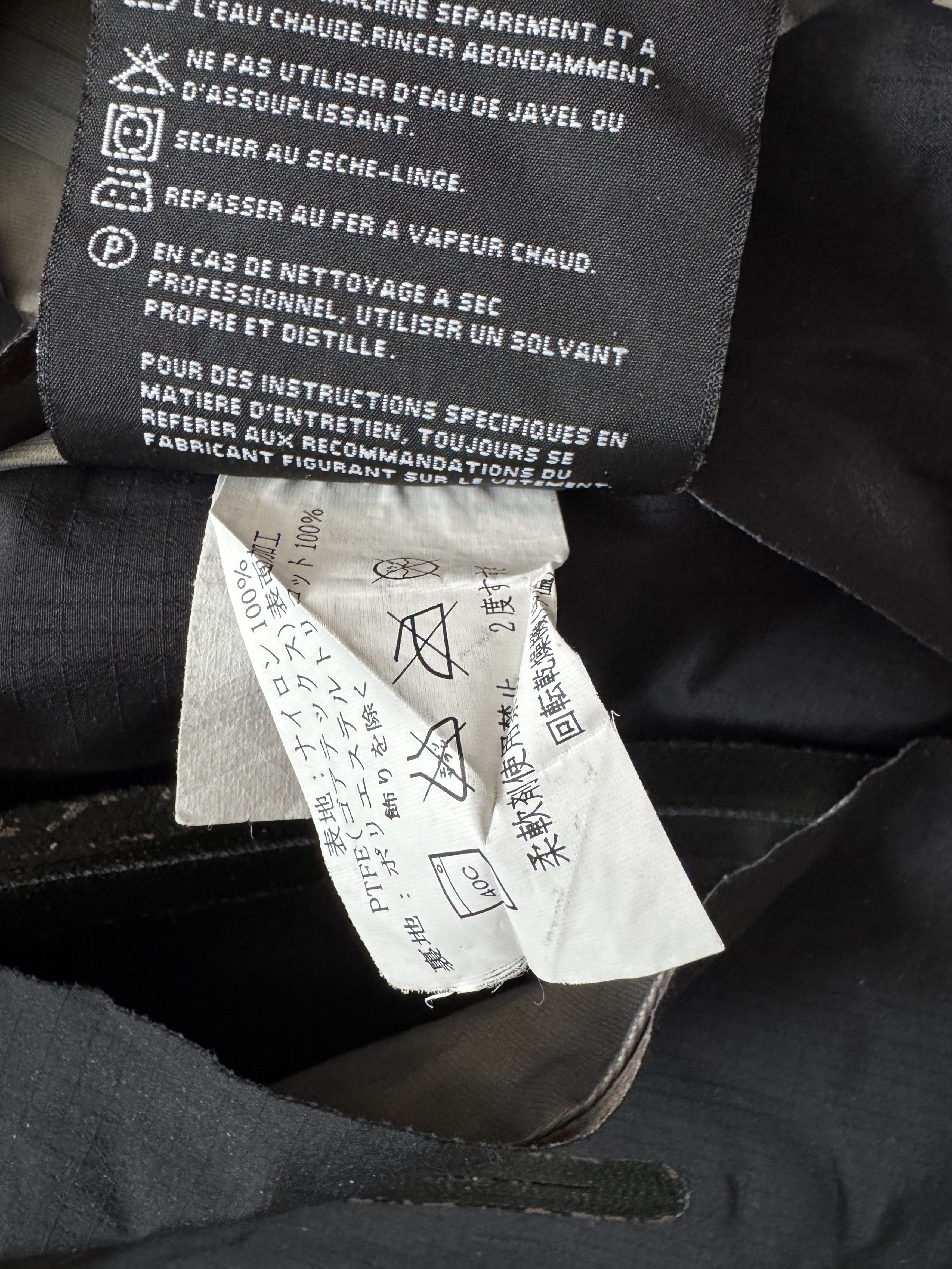 Arc'teryx Arc'teryx Theta AR Black Sangria Gore-Tex XCR Jacket Vintage Size US M / EU 48-50 / 2 - 12 Thumbnail