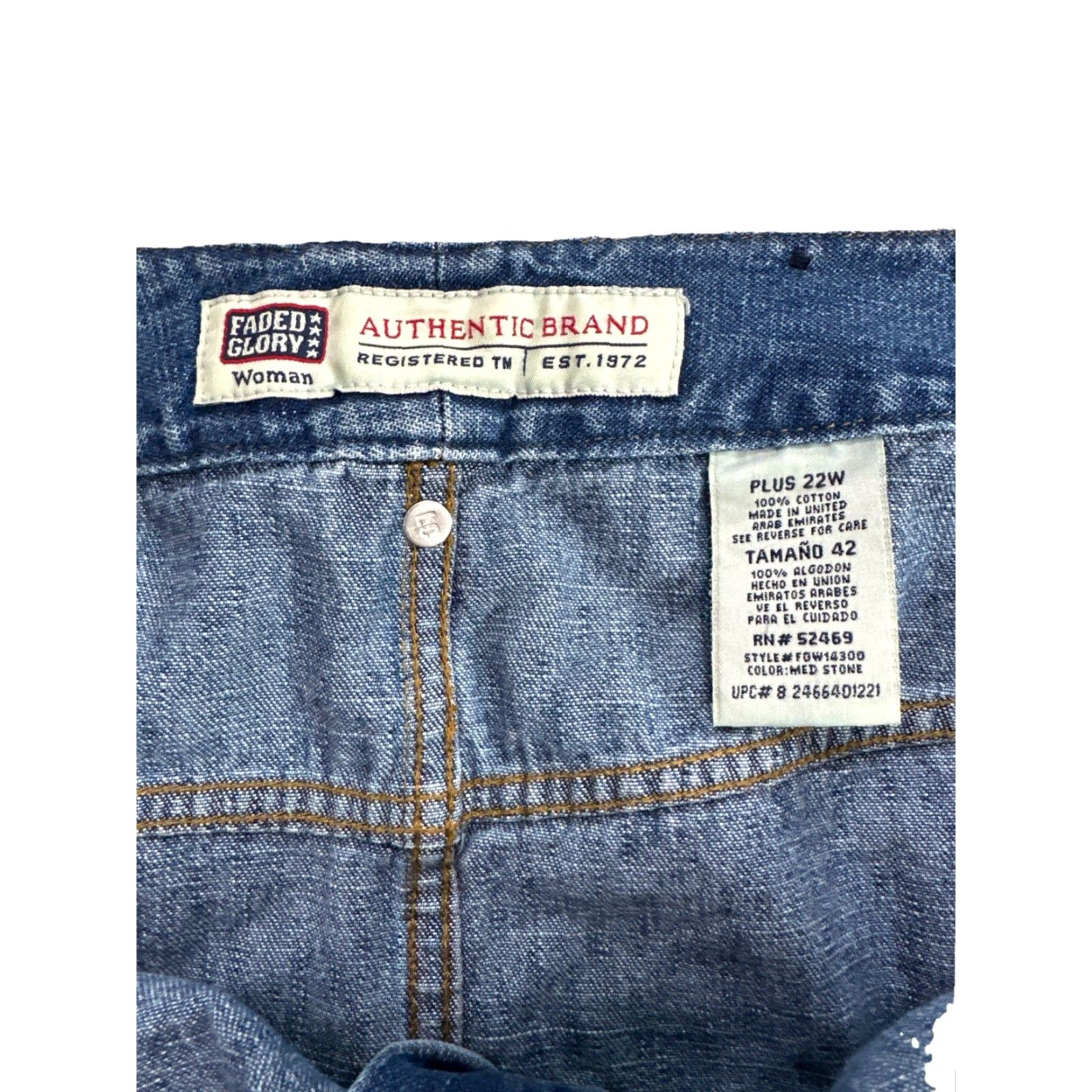 Vintage VINTAGE UNIONBAY Cargo Denim Midi Skirt Women’s 22W Plus Pockets Y2K 32" Length Blue, 100% Cotton, Button Closure, Midi Skirt, Women Size 40" / US 18 - 2 Thumbnail