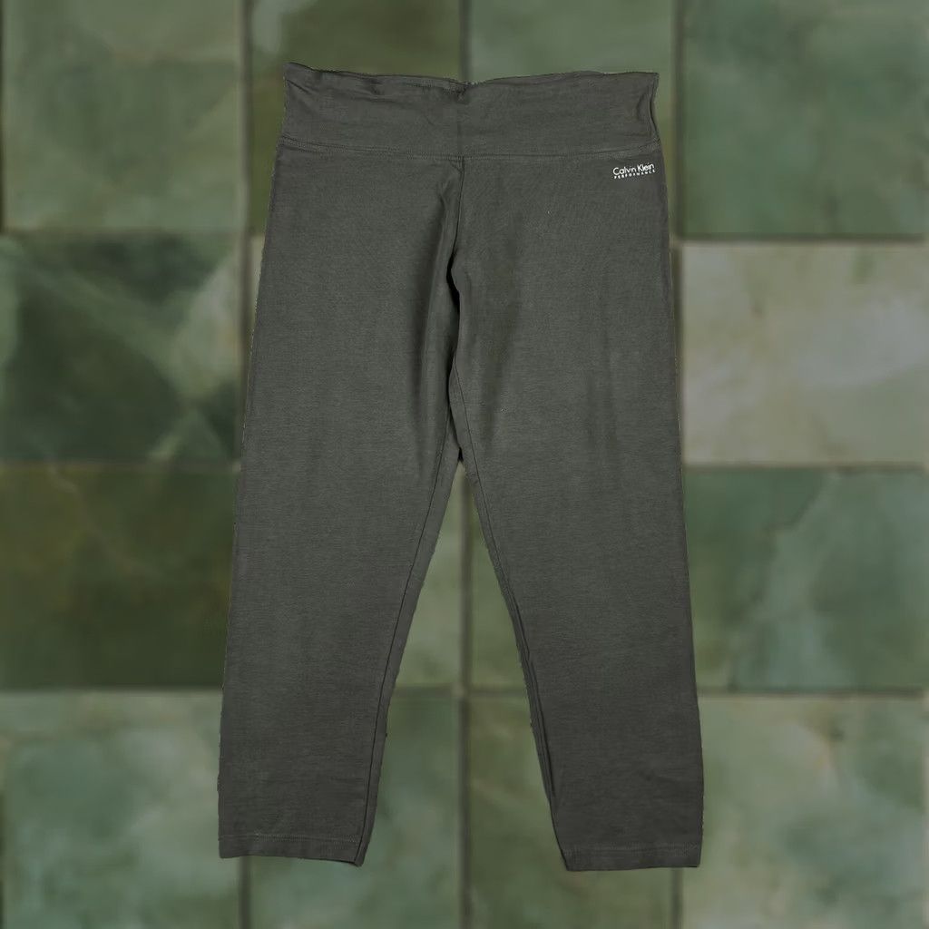 Calvin Klein Calvin Klein Performance Legging Yoga Pants Activewear Athletic Green Medium Ladies Stretch Fit Capri Style Workout Trousers Women Regular Size M Size 32" / US 10 / IT 46 - 1 Thumbnail