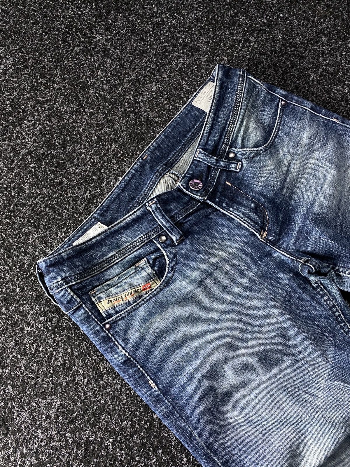 Diesel × If Six Was Nine × Vintage Vintage Y2K Diesel Industry Jeans baggy denim pants Size 26" / US 2 / IT 38 - 7 Thumbnail