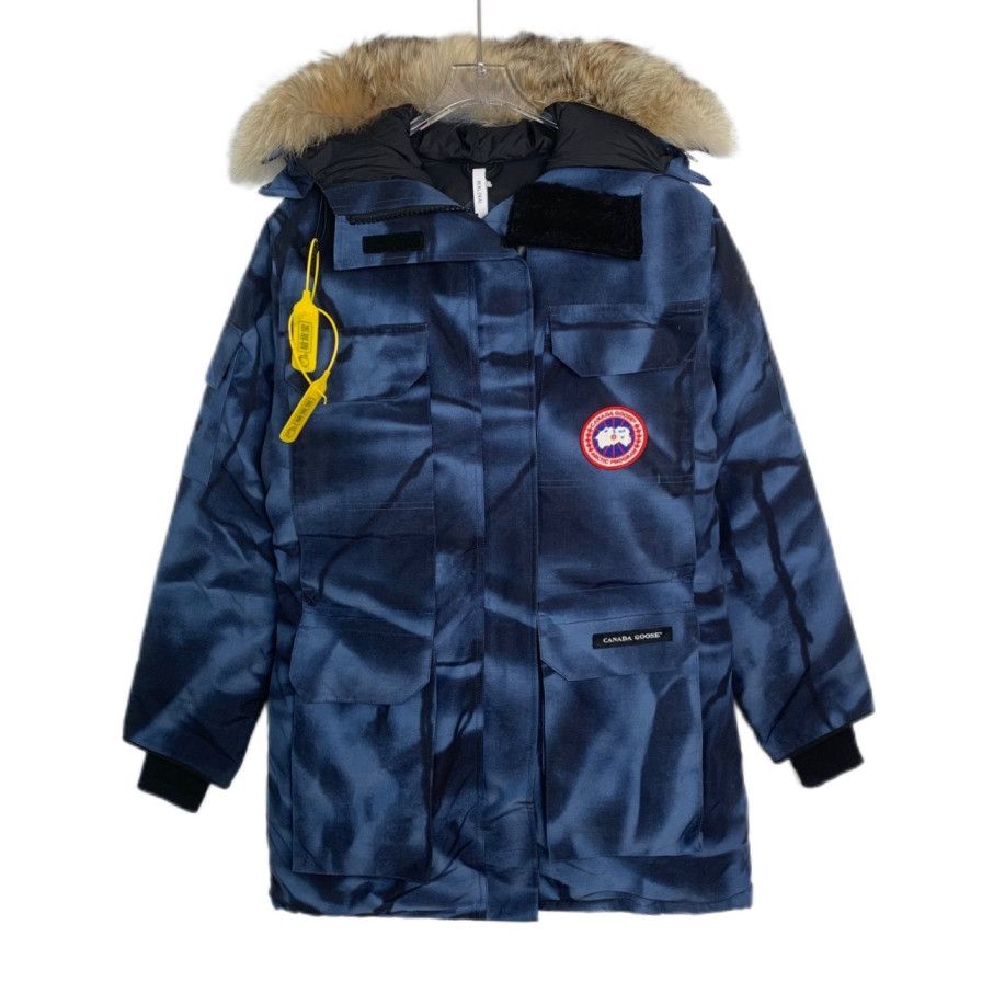 Canada Goose Canada Goose Expedition Camo Fur Down Jacket Navy (M) Size US M / EU 48-50 / 2 - 1 Thumbnail