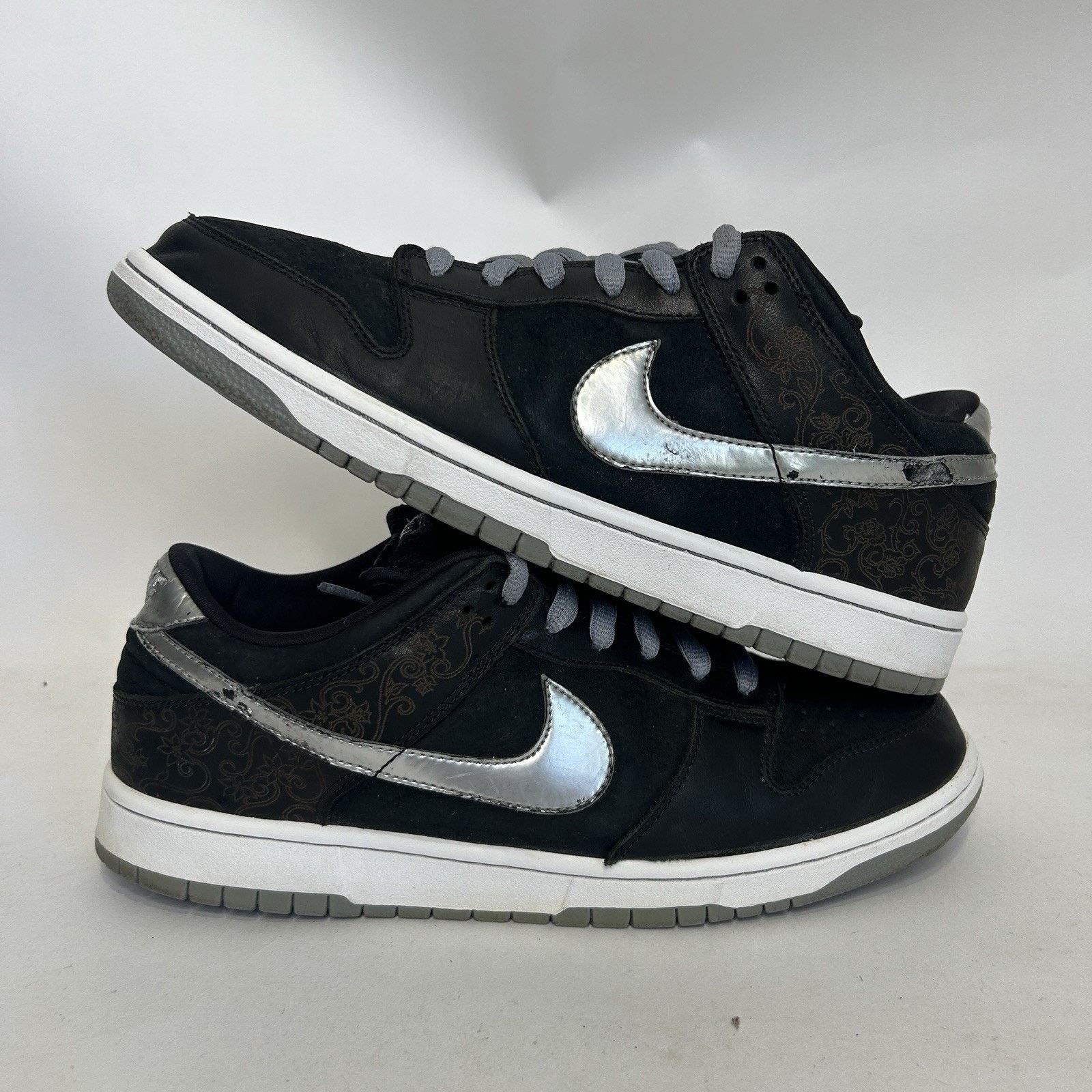 Nike Y2K Nike SB Dunk Low “Takashi 2” 313170-005 Size US 12 / EU 45 - 1 Thumbnail