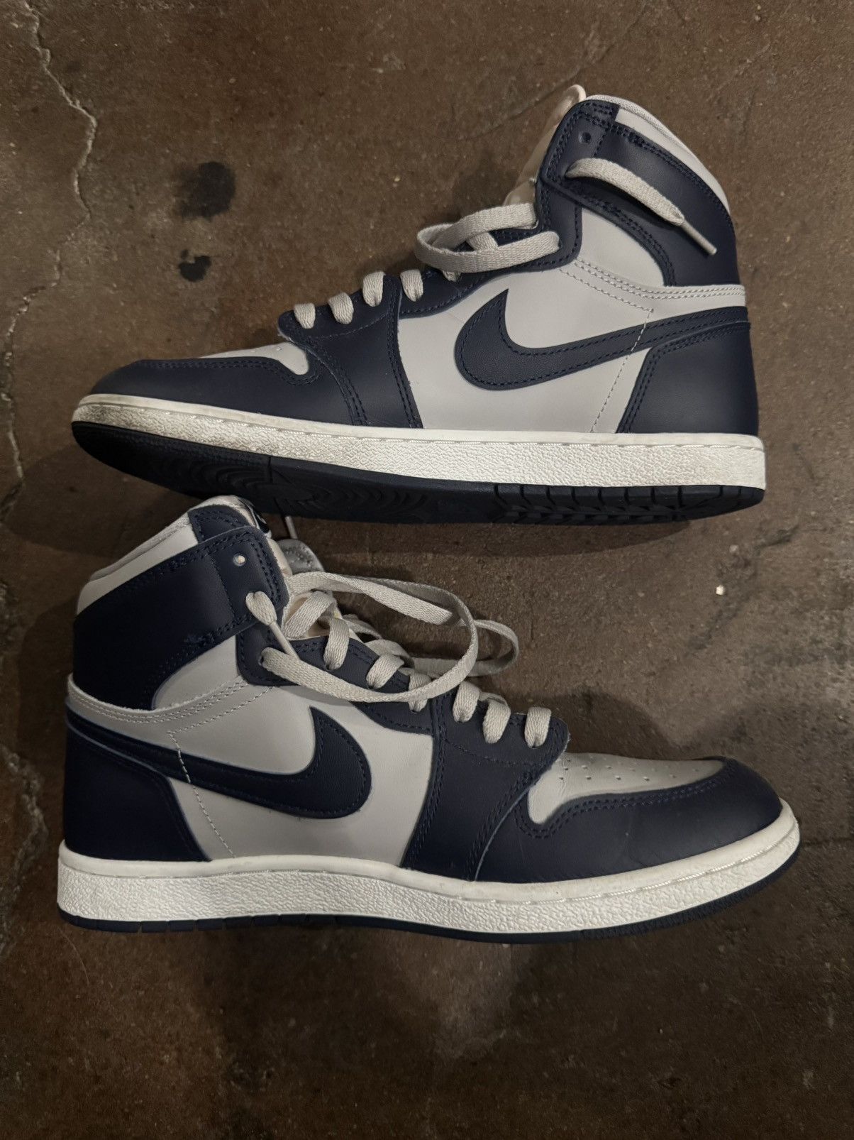 Jordan Brand × Nike Jordan 1 Hi 85 Georgetown Size US 10 / EU 43 - 3 Thumbnail