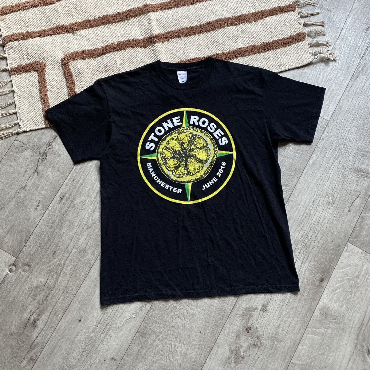 Band Tees STONE ROSES BAND MANCHESTER TOUR 2016 T SHIRT Size US L / EU 52-54 / 3 - 1 Thumbnail