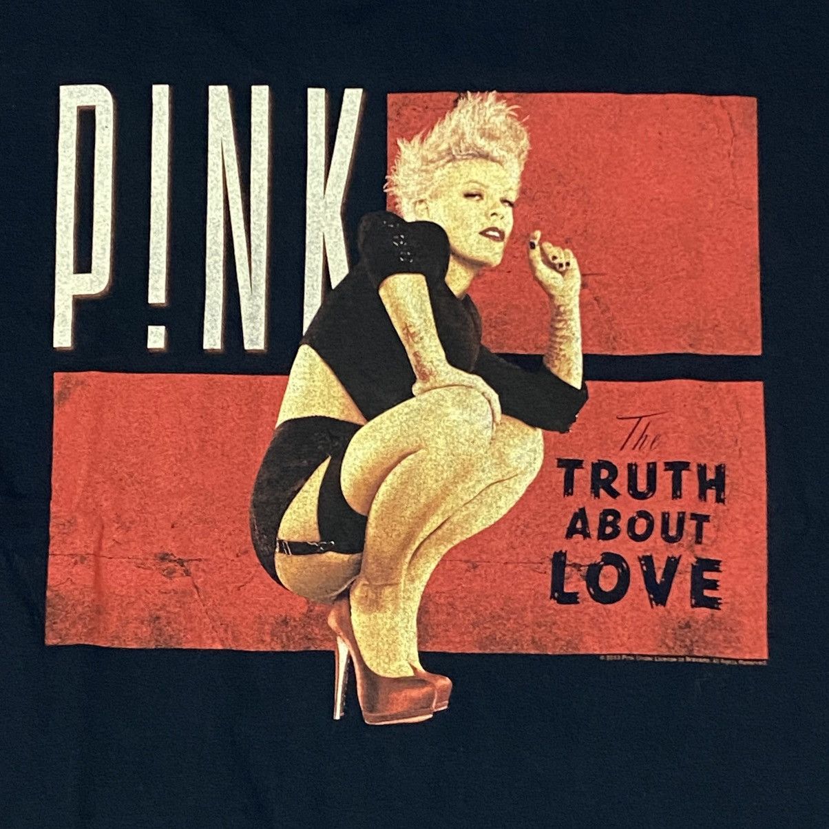 Band Tees × Gildan × Pink Solo singer pink band the truth about love album art tour Size US L / EU 52-54 / 3 - 3 Thumbnail