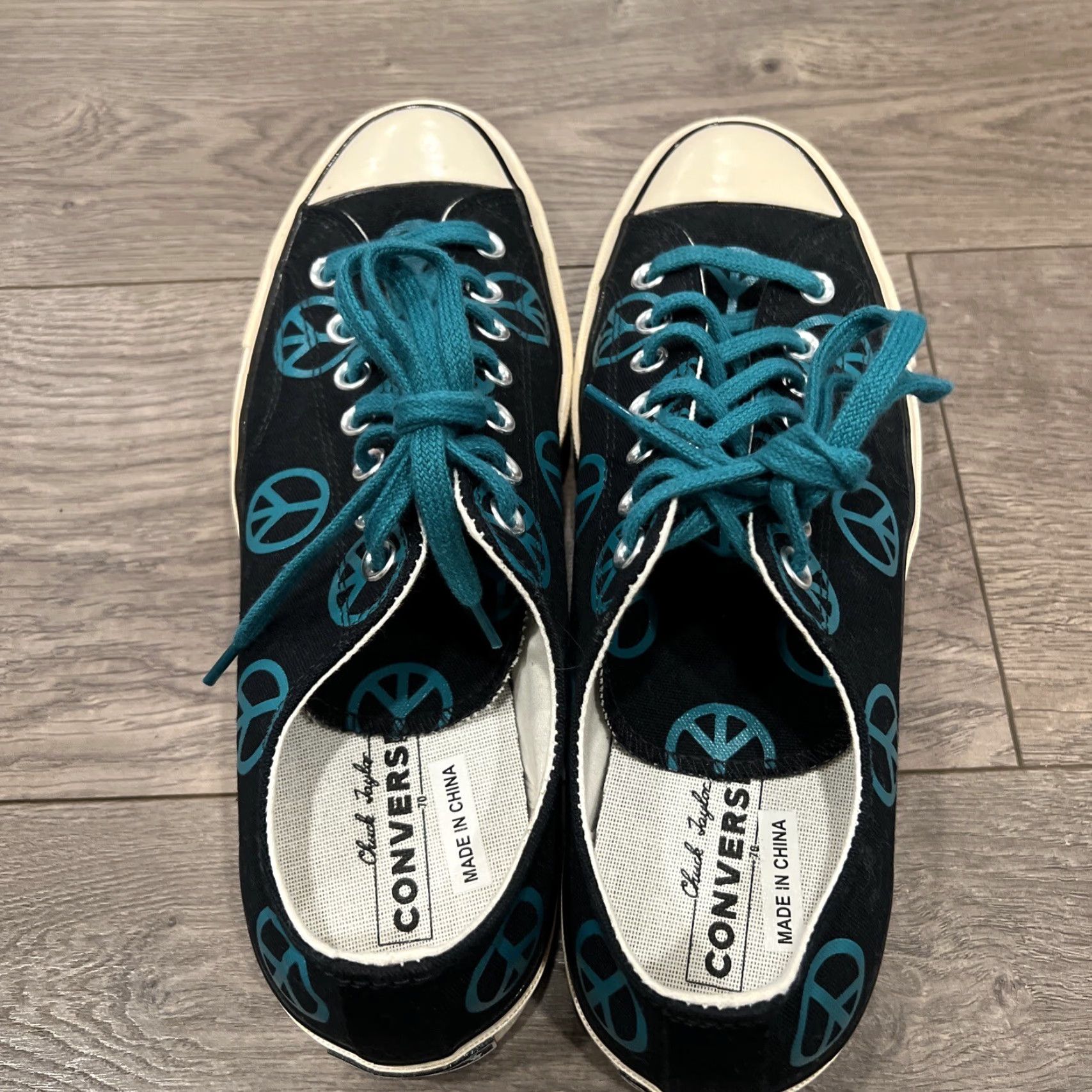 Converse VINTAGE CONVERSE Chuck 70 OX Black Canvas Peace Print Sneakers Men Adult 9.5 Black Logo Casual 90s Theme Mens Size US 9.5 / EU 42-43 - 4 Thumbnail