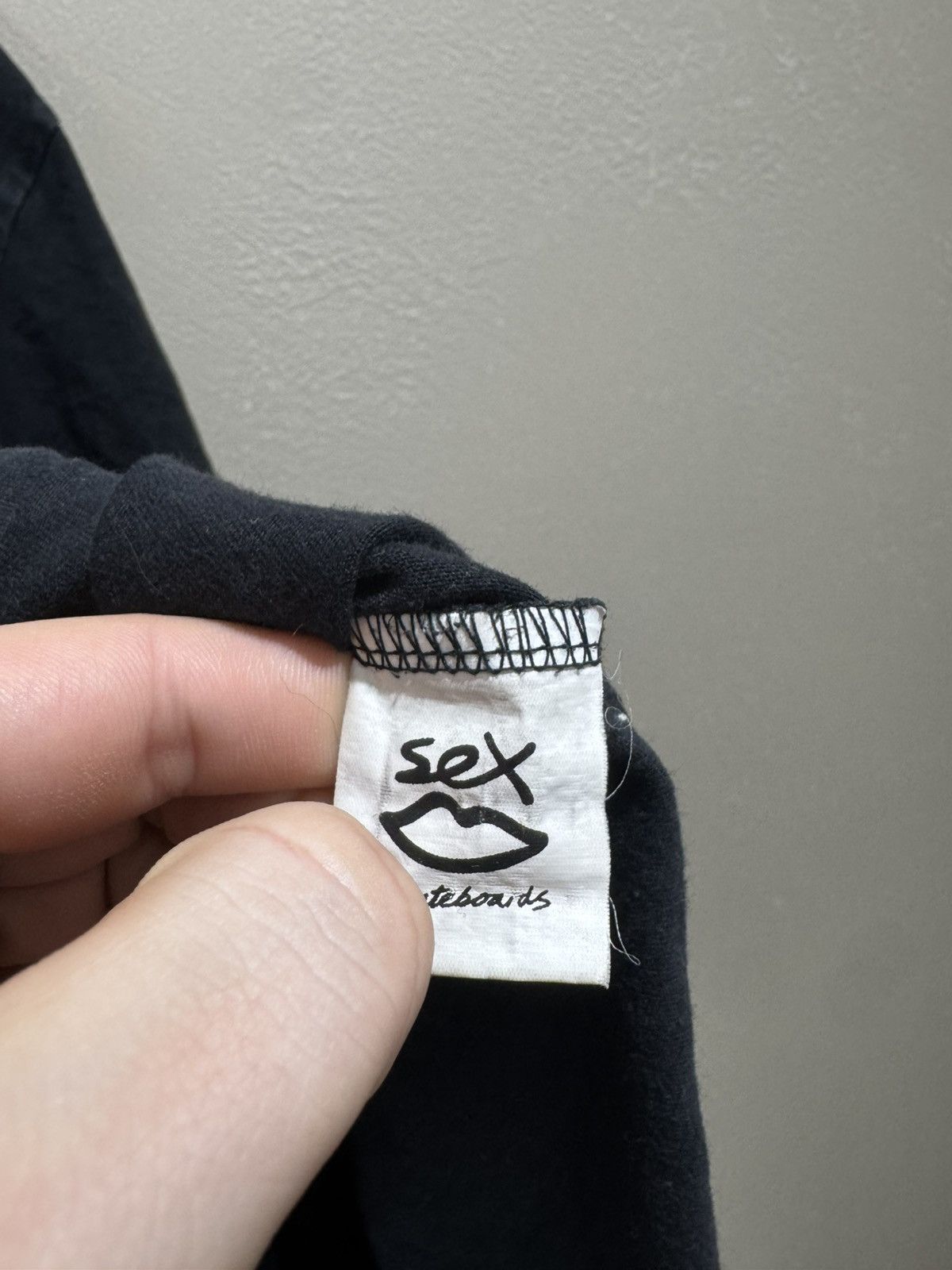 Hook-Ups VINTAGE PORN SEX SKATEBOARDS CUTE SWEATSHIRT - № 1246 Size US L / EU 52-54 / 3 - 4 Thumbnail