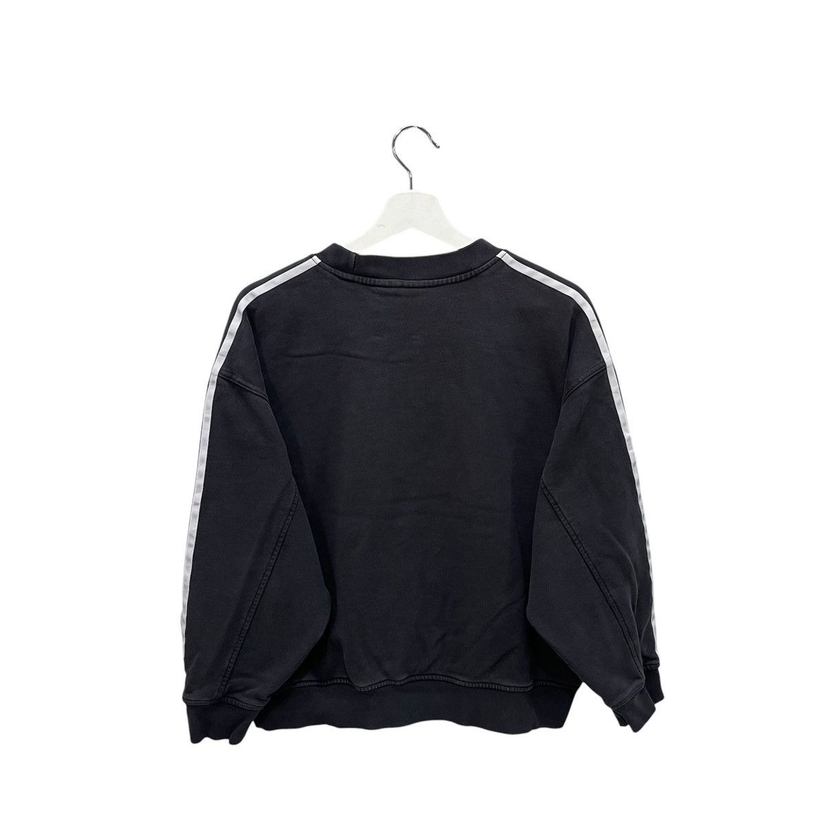 Adidas Adidas y2k stripe sweatshirt baggy logo embroidery nice🔥 Size S / US 4 / IT 40 - 11 Thumbnail