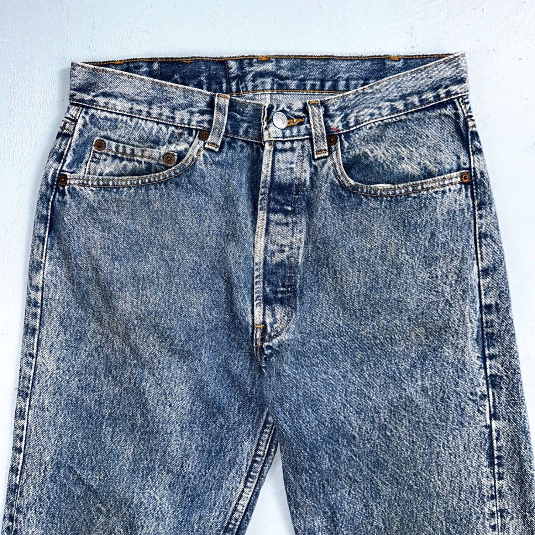 Levi's VINTAGE Levi's 501 90s USA Straight Leg Jeans Blue Med Wash 31x34 29x32 Men Jeans Size US 31 - 2 Thumbnail