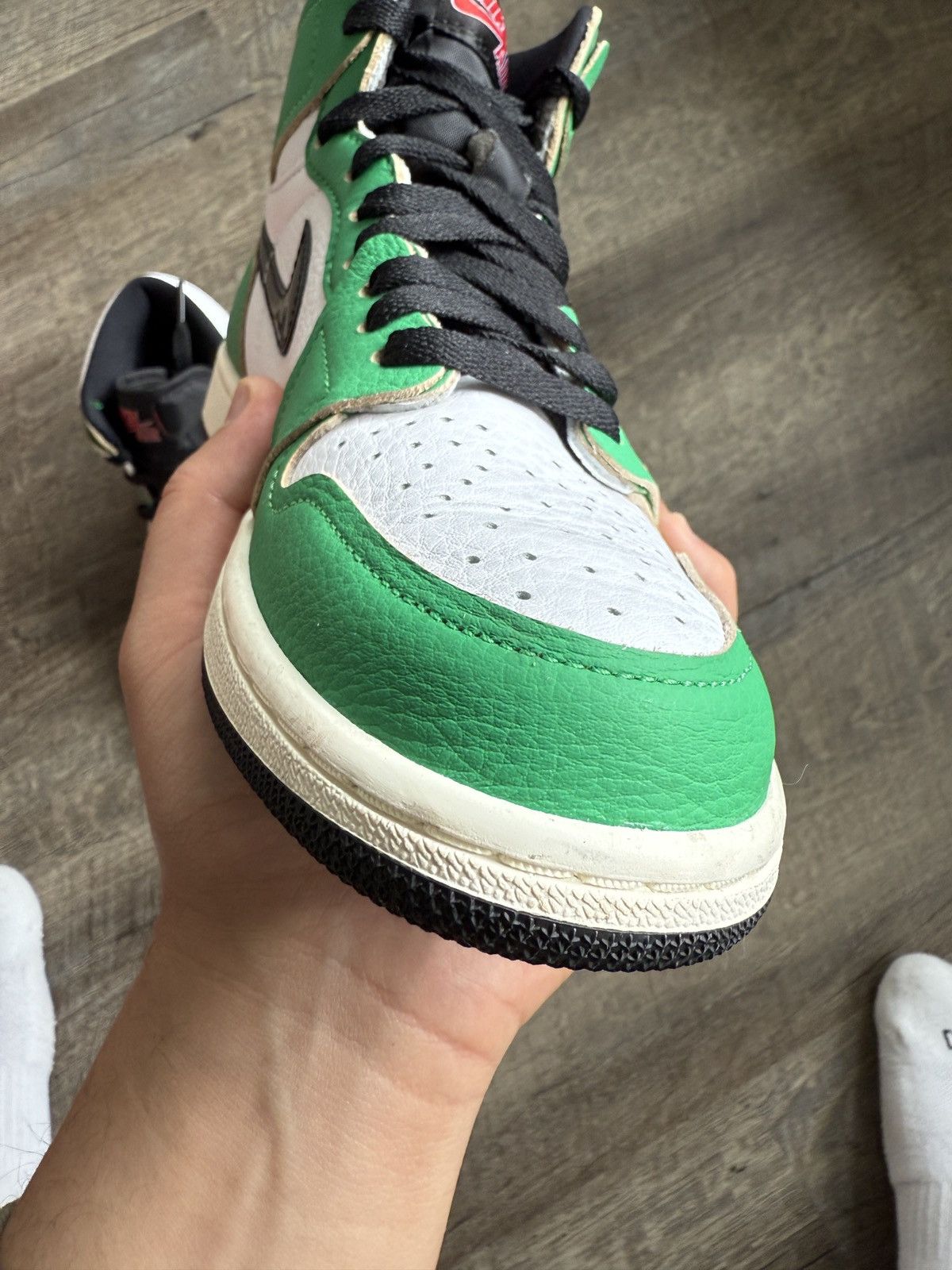 Jordan Brand Jordan 1 High Lucky Green (Women’s) Size US 7.5 / IT 37.5 - 8 Thumbnail