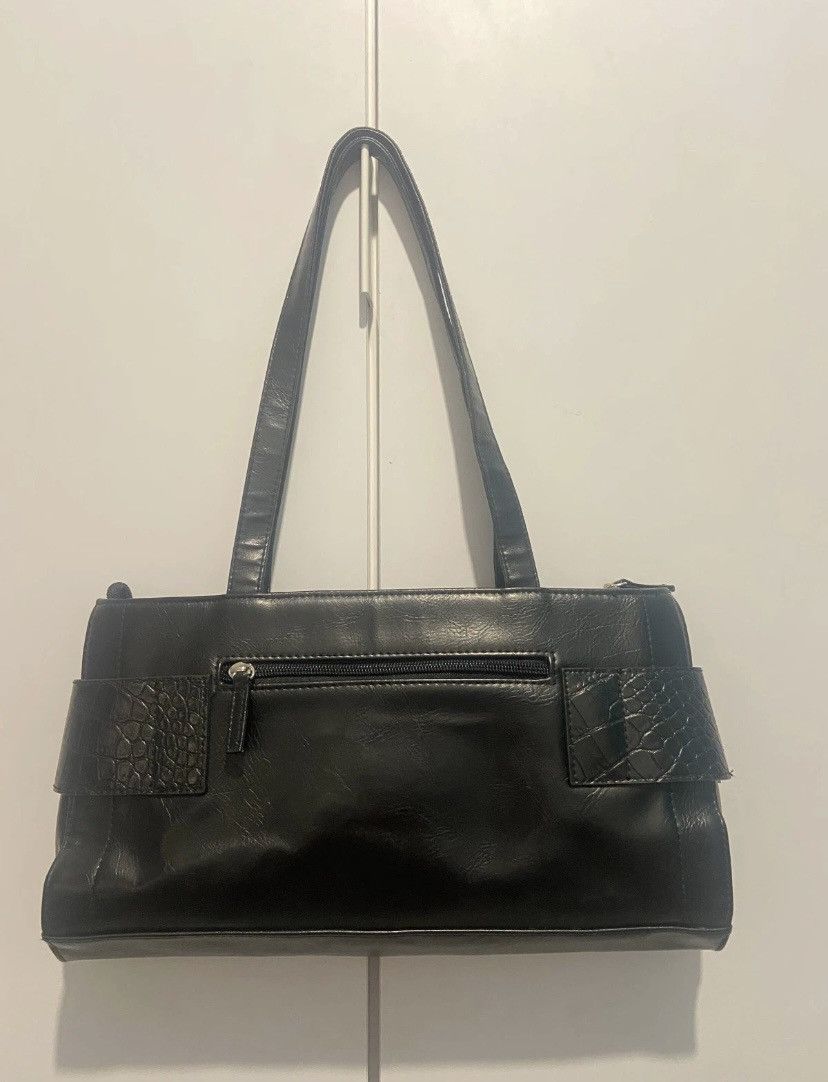 Other Vintage Y2K Fiorelli Black Baguette Shoulder Bag Size ONE SIZE - 2 Thumbnail