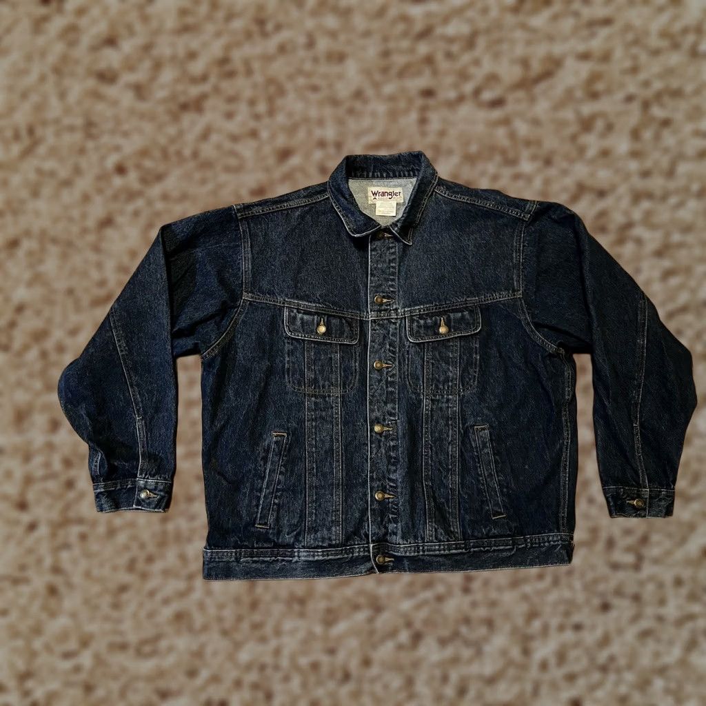 Wrangler Wrangler Rugged Wear Denim Jean Trucker Jacket Unlined Blue Men's 2XL XXL WTGH33261 Size US 39 - 1 Thumbnail